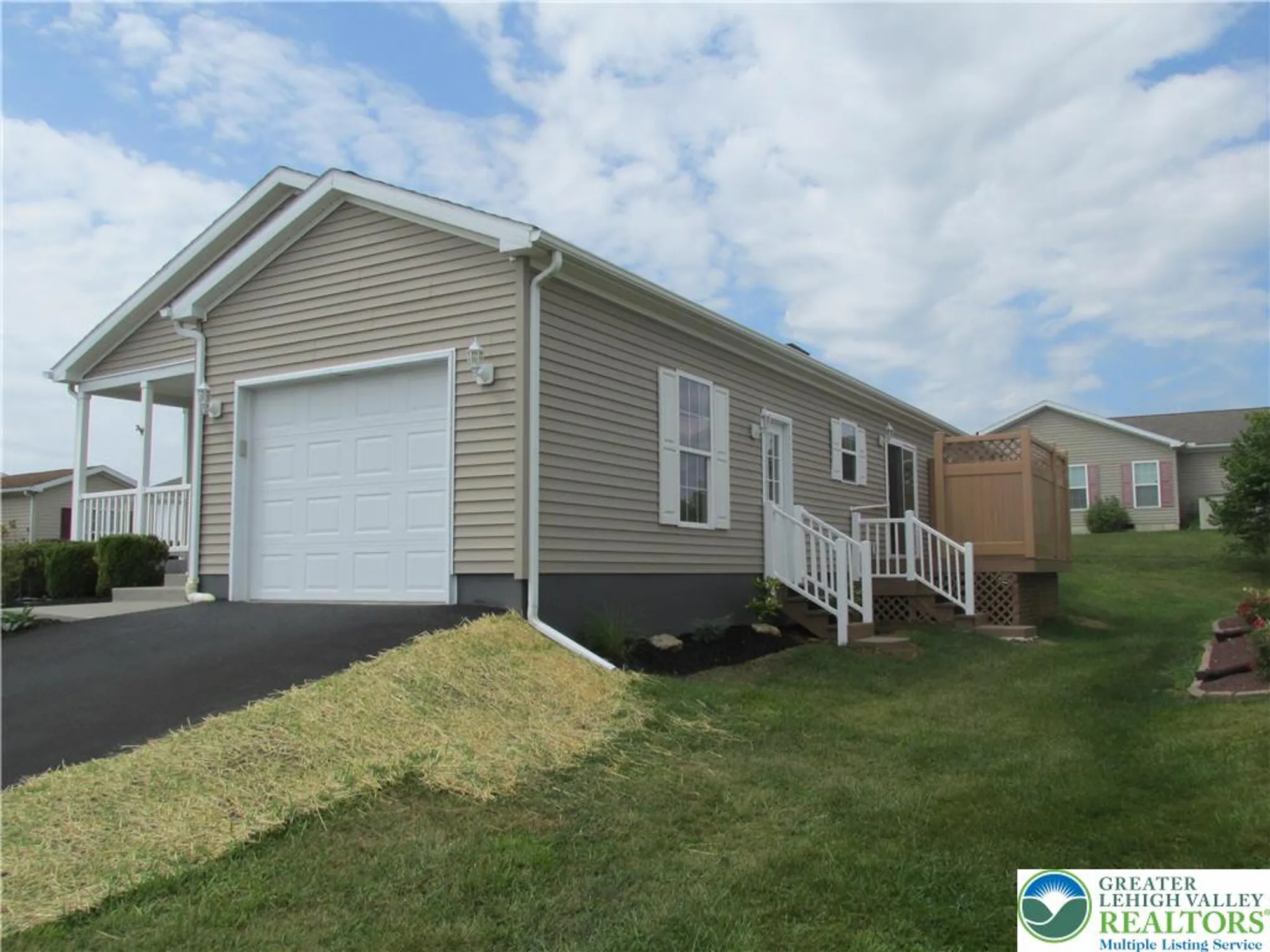 Property Slideshow image 3 of 25 | 3813 belcourt dr, Forks Twp, PA, 18040