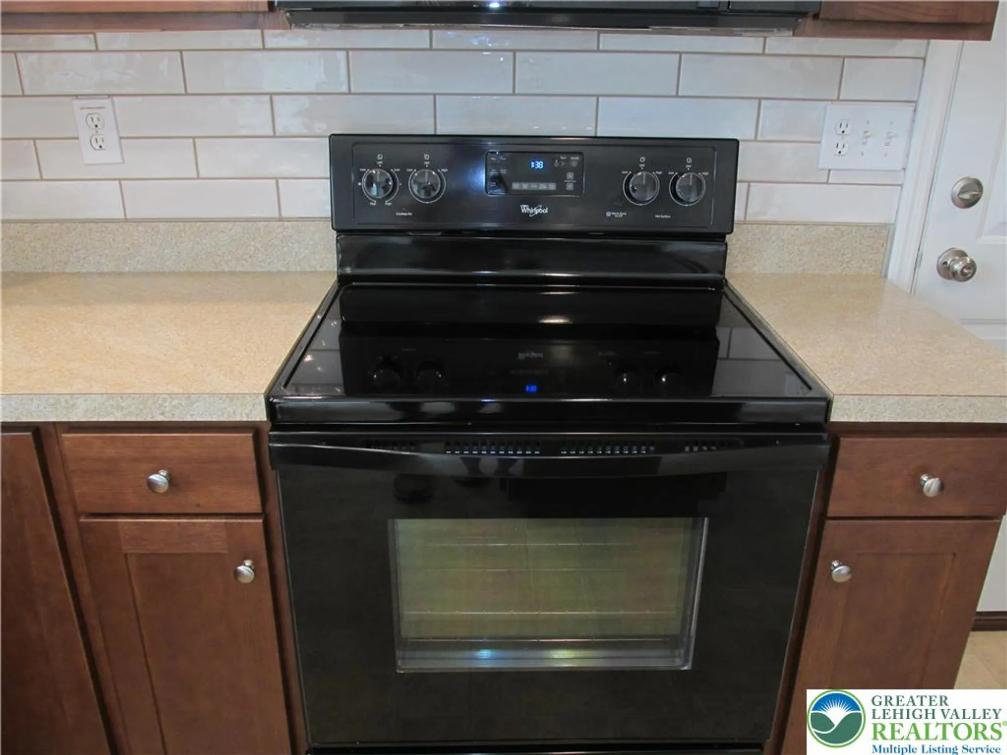 Property Slideshow image 9 of 25 | 3813 belcourt dr, Forks Twp, PA, 18040