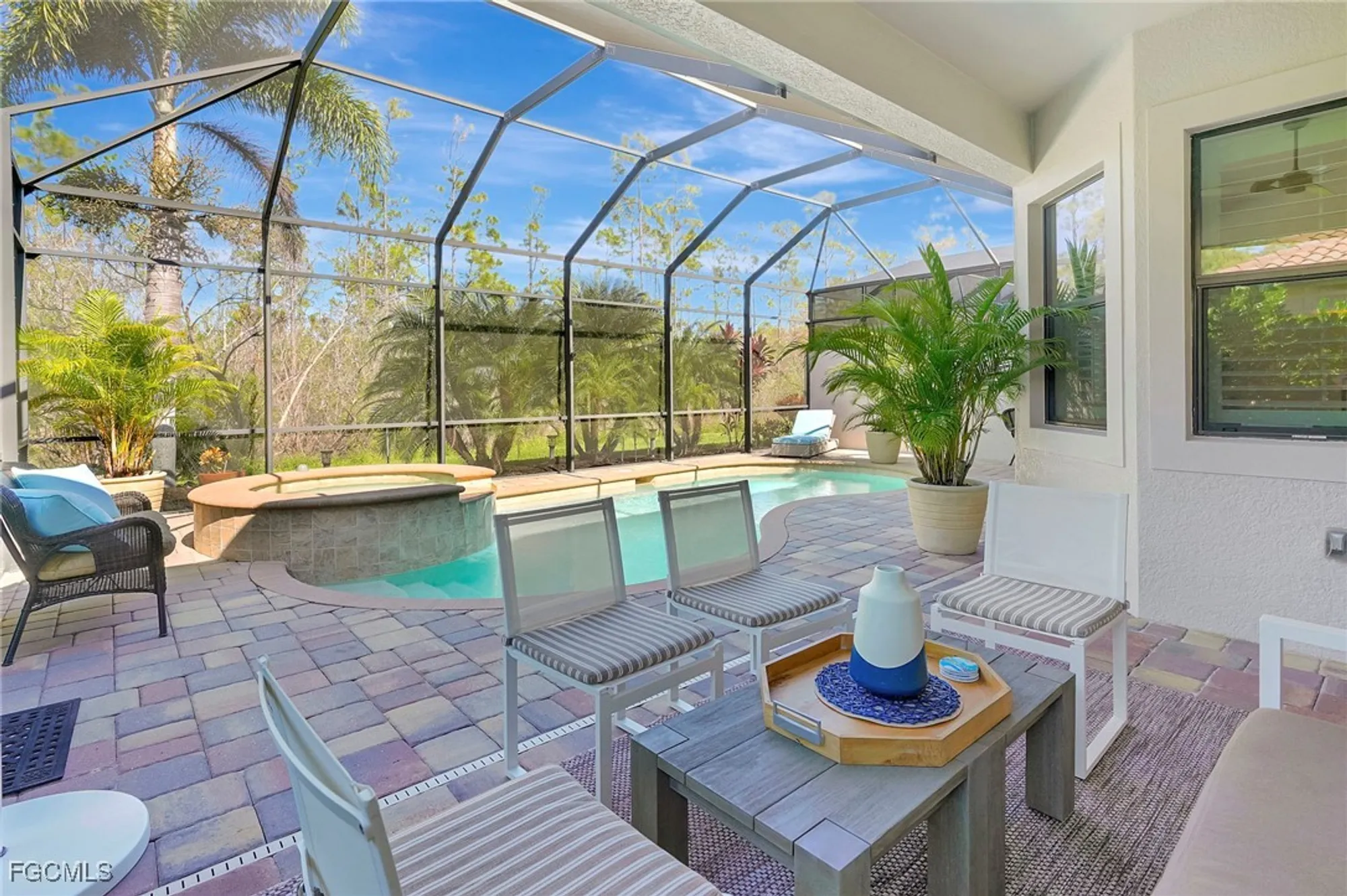 Property Slideshow image 22 of 41 | 11130 esteban dr, Fort Myers, FL, 33912