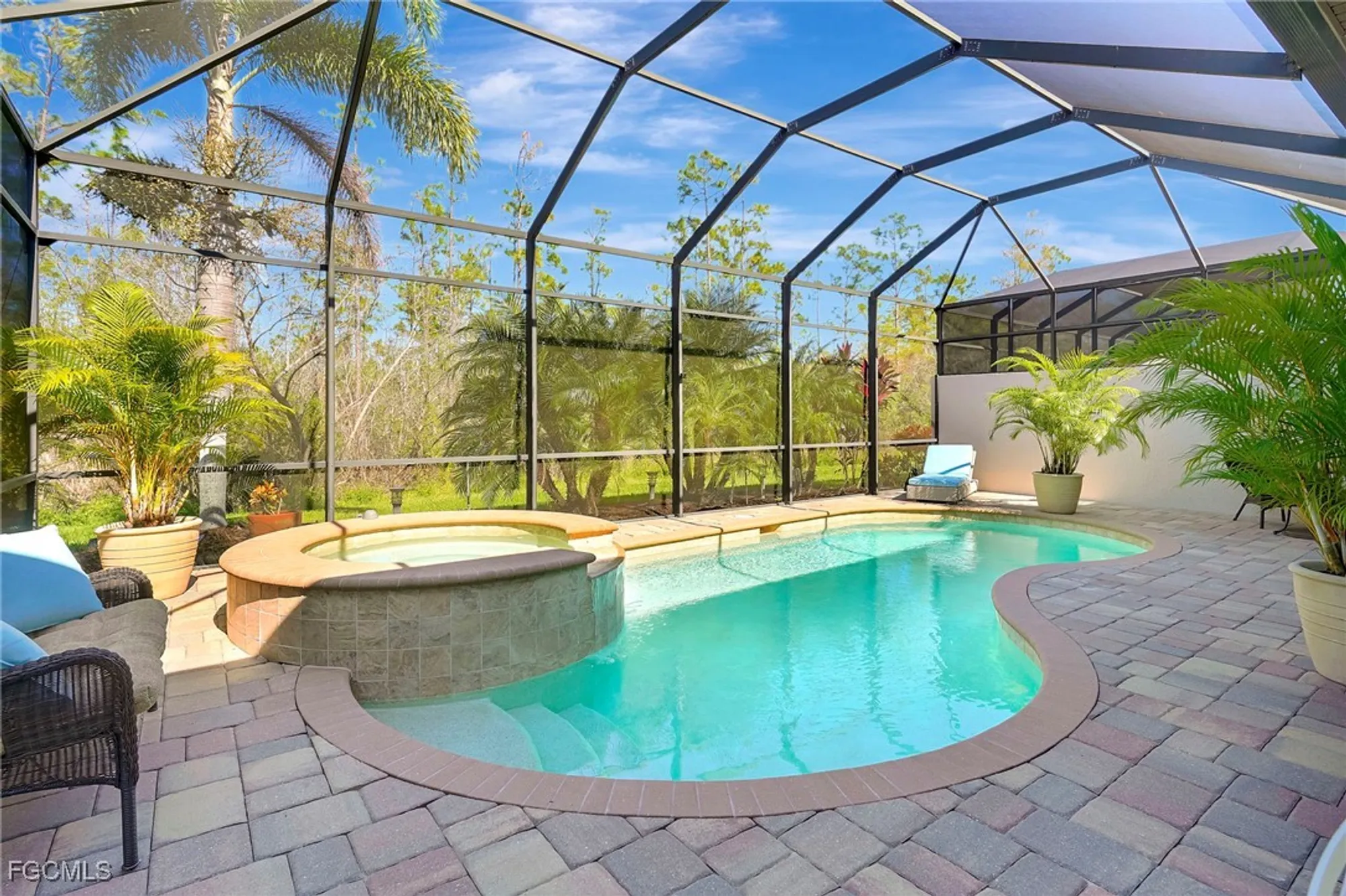Property Slideshow image 23 of 41 | 11130 esteban dr, Fort Myers, FL, 33912