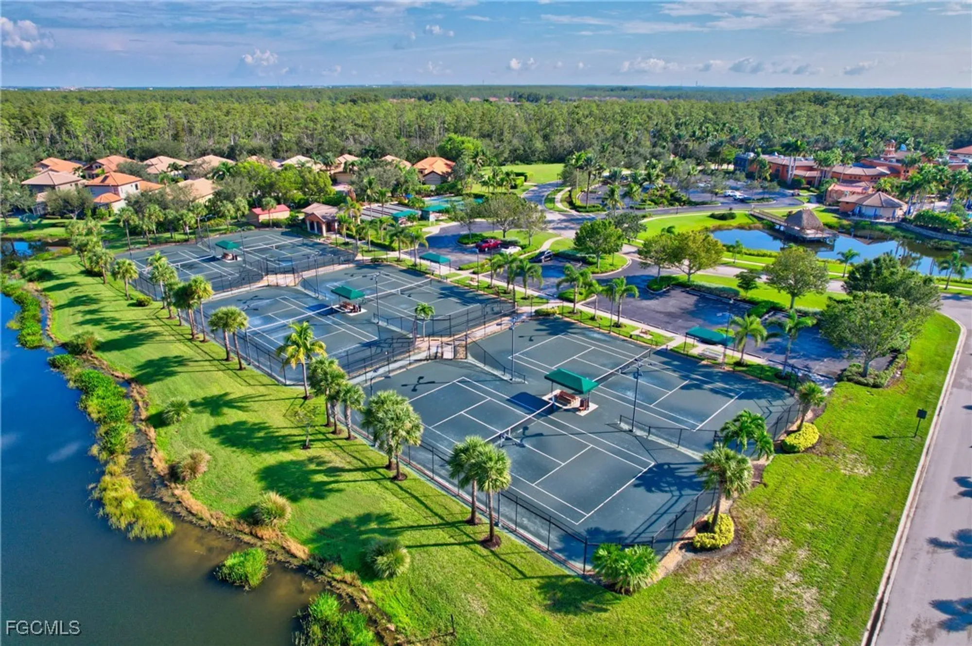 Property Slideshow image 32 of 41 | 11130 esteban dr, Fort Myers, FL, 33912