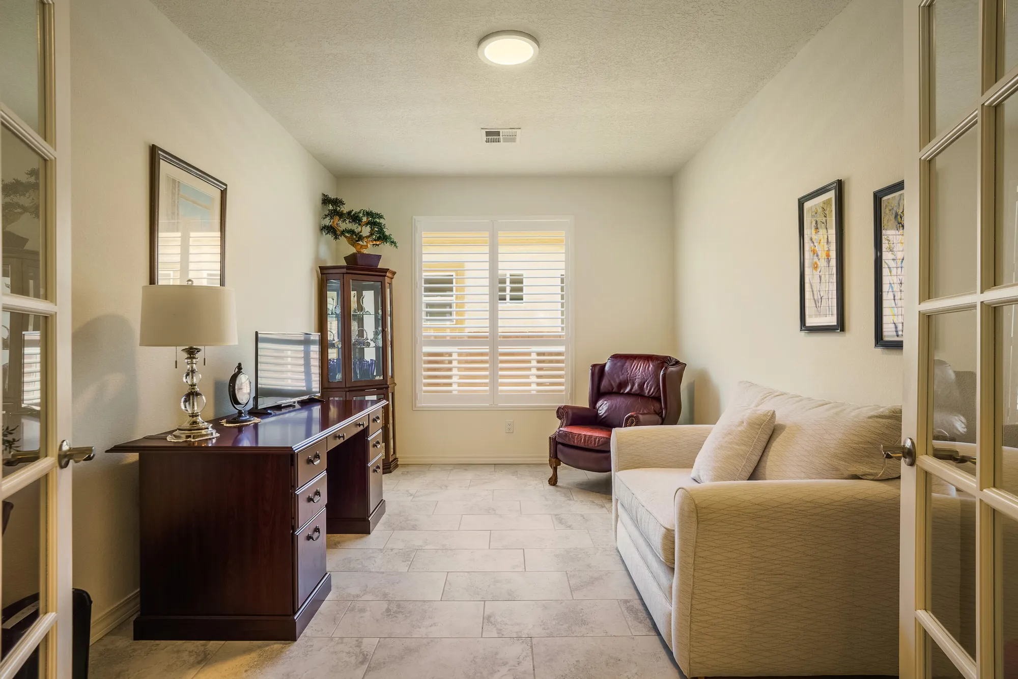Property Slideshow image 15 of 27 | 590 rio chama cir sw, Los Lunas, NM, 87031