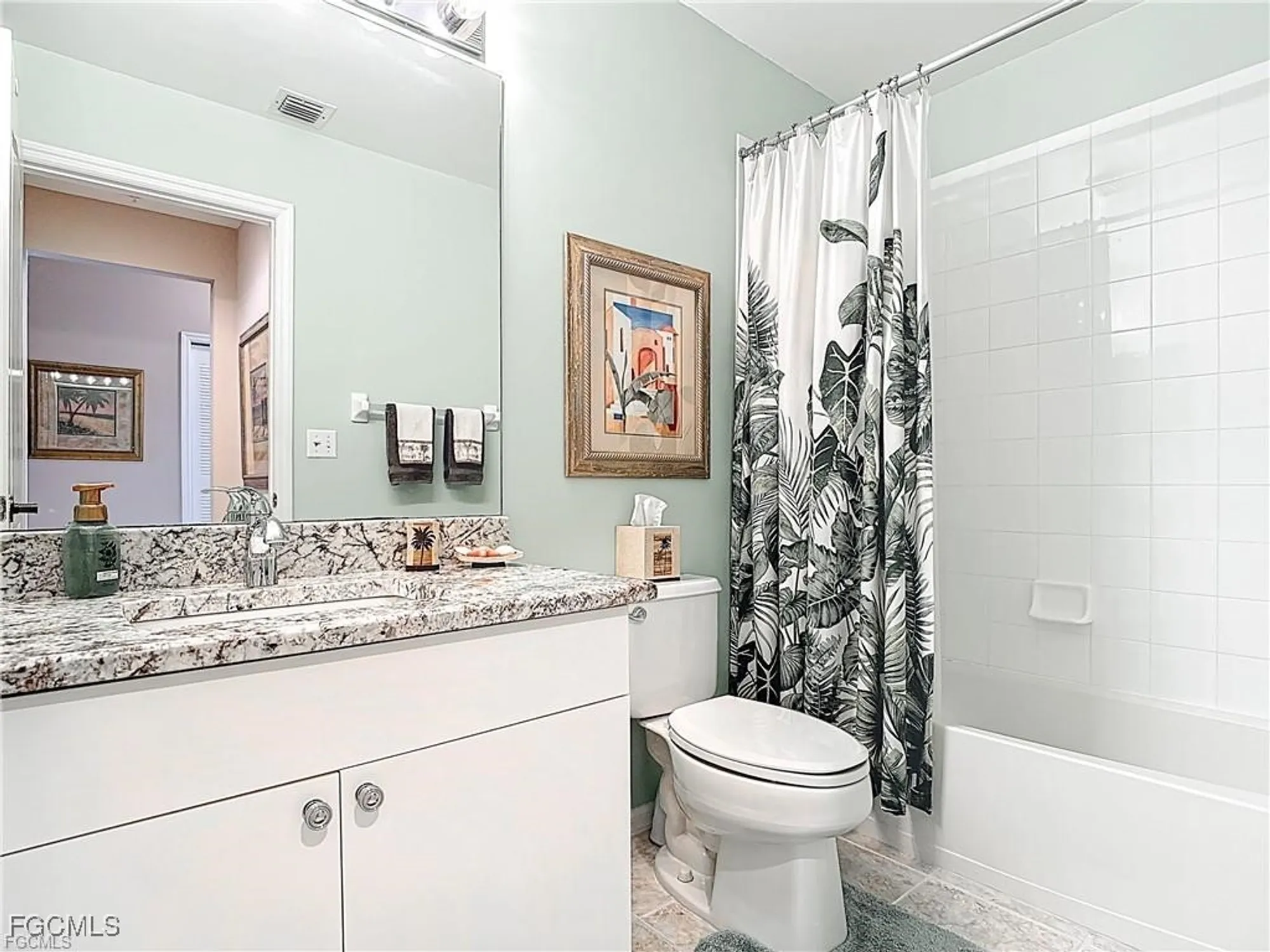 Property Slideshow image 5 of 25 | 8096 queen palm ln 227, Fort Myers, FL, 33966