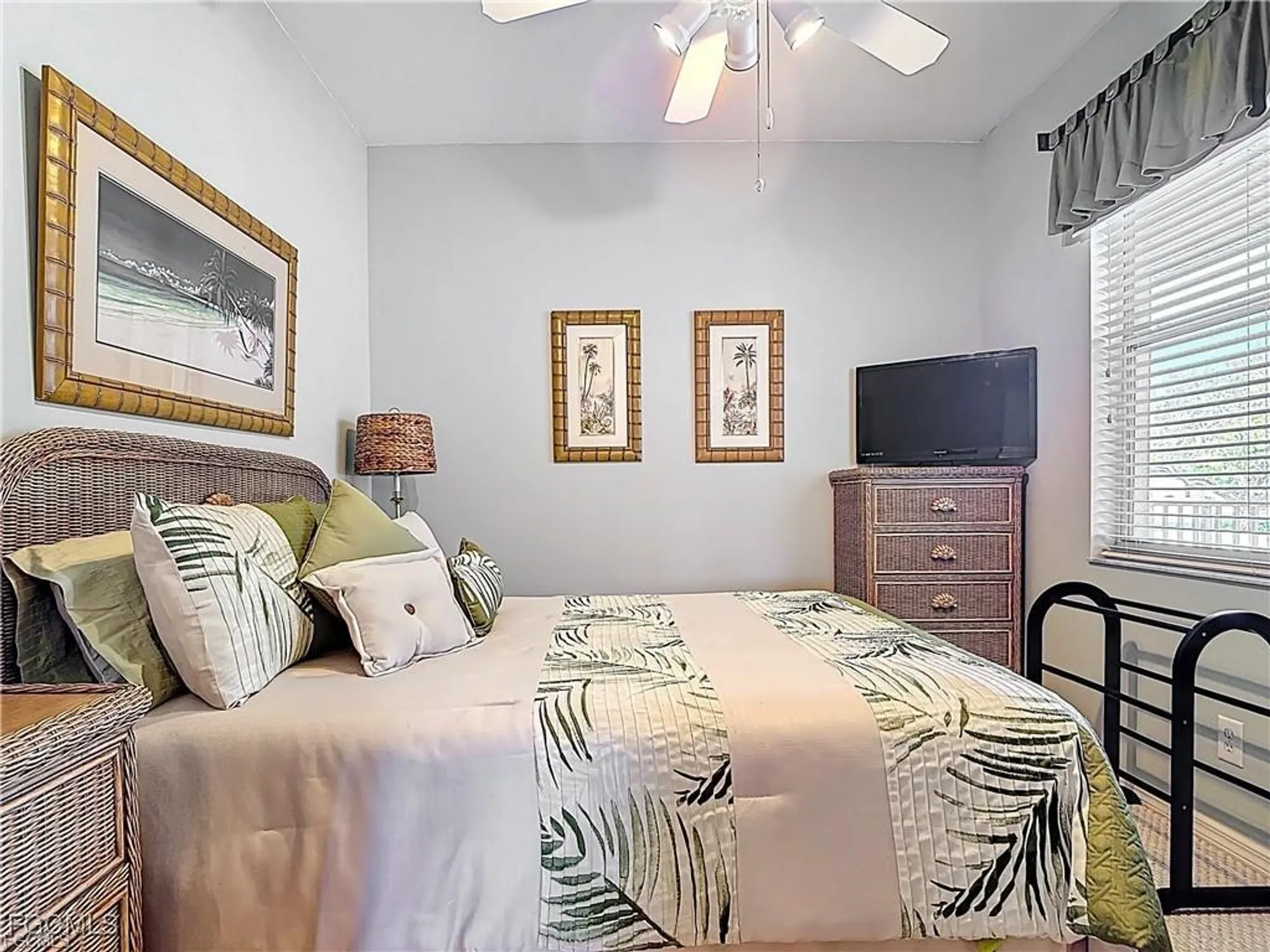 Property Slideshow image 6 of 25 | 8096 queen palm ln 227, Fort Myers, FL, 33966