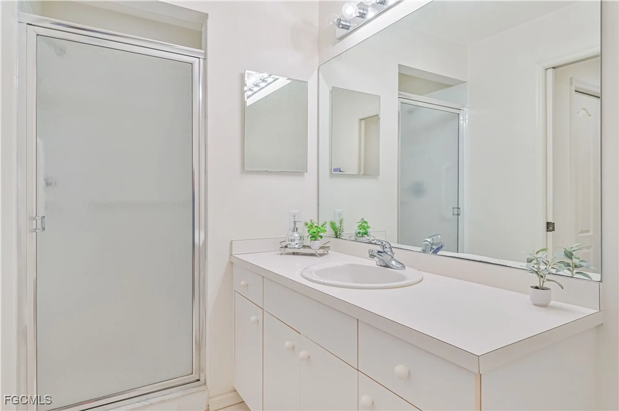 Property Slideshow image 19 of 47 | 14121 brant point cir 1202, Fort Myers, FL, 33919