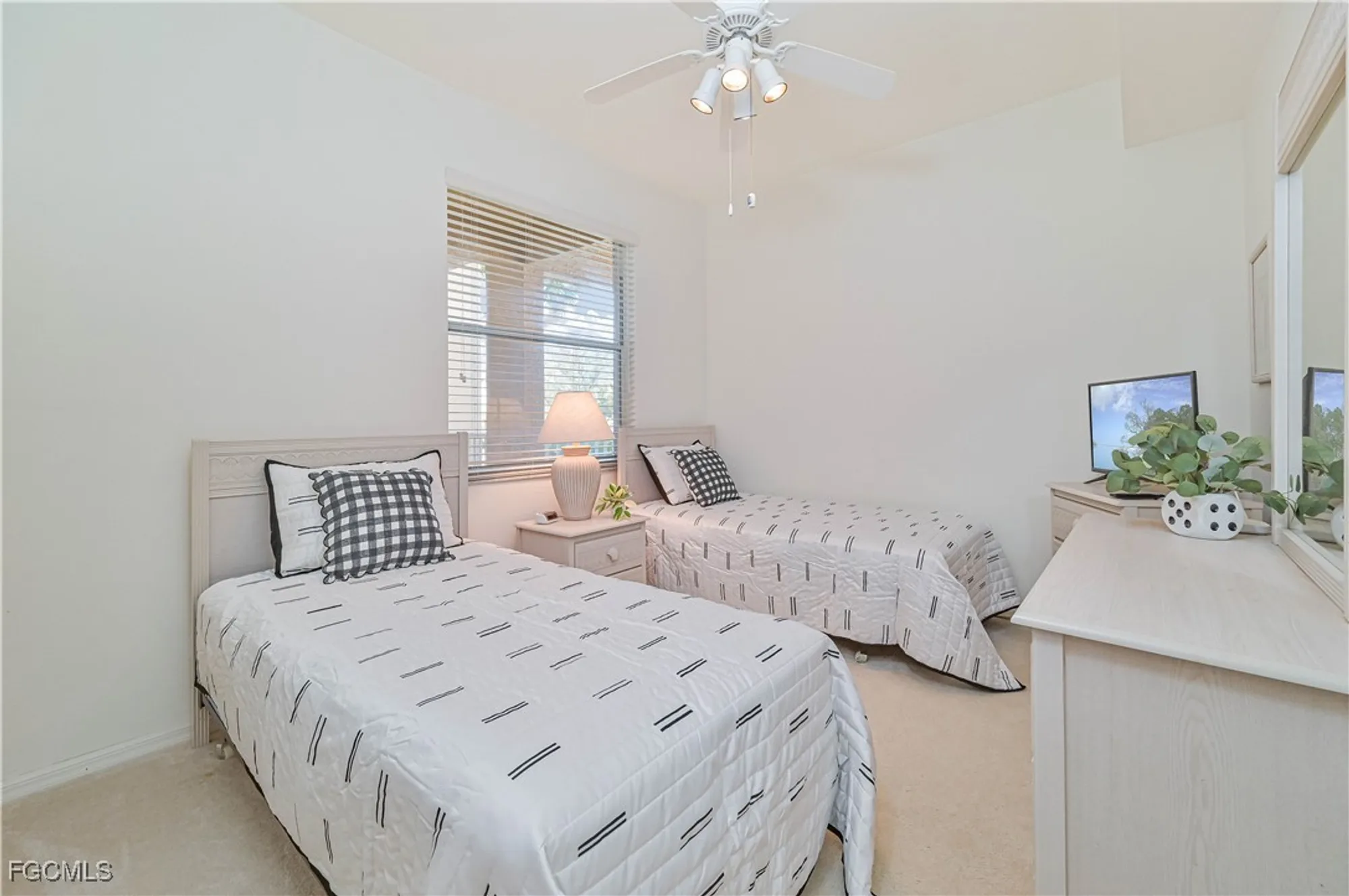 Property Slideshow image 20 of 47 | 14121 brant point cir 1202, Fort Myers, FL, 33919
