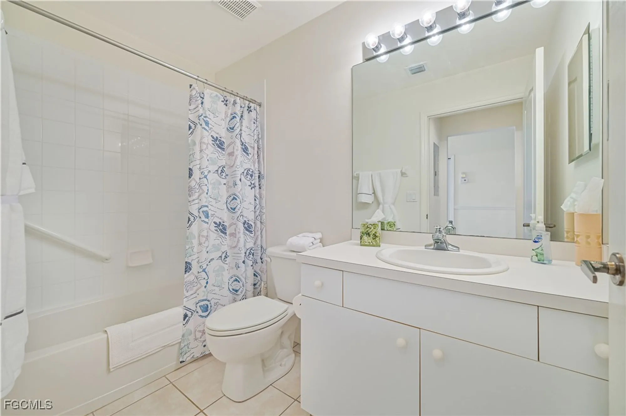 Property Slideshow image 23 of 47 | 14121 brant point cir 1202, Fort Myers, FL, 33919
