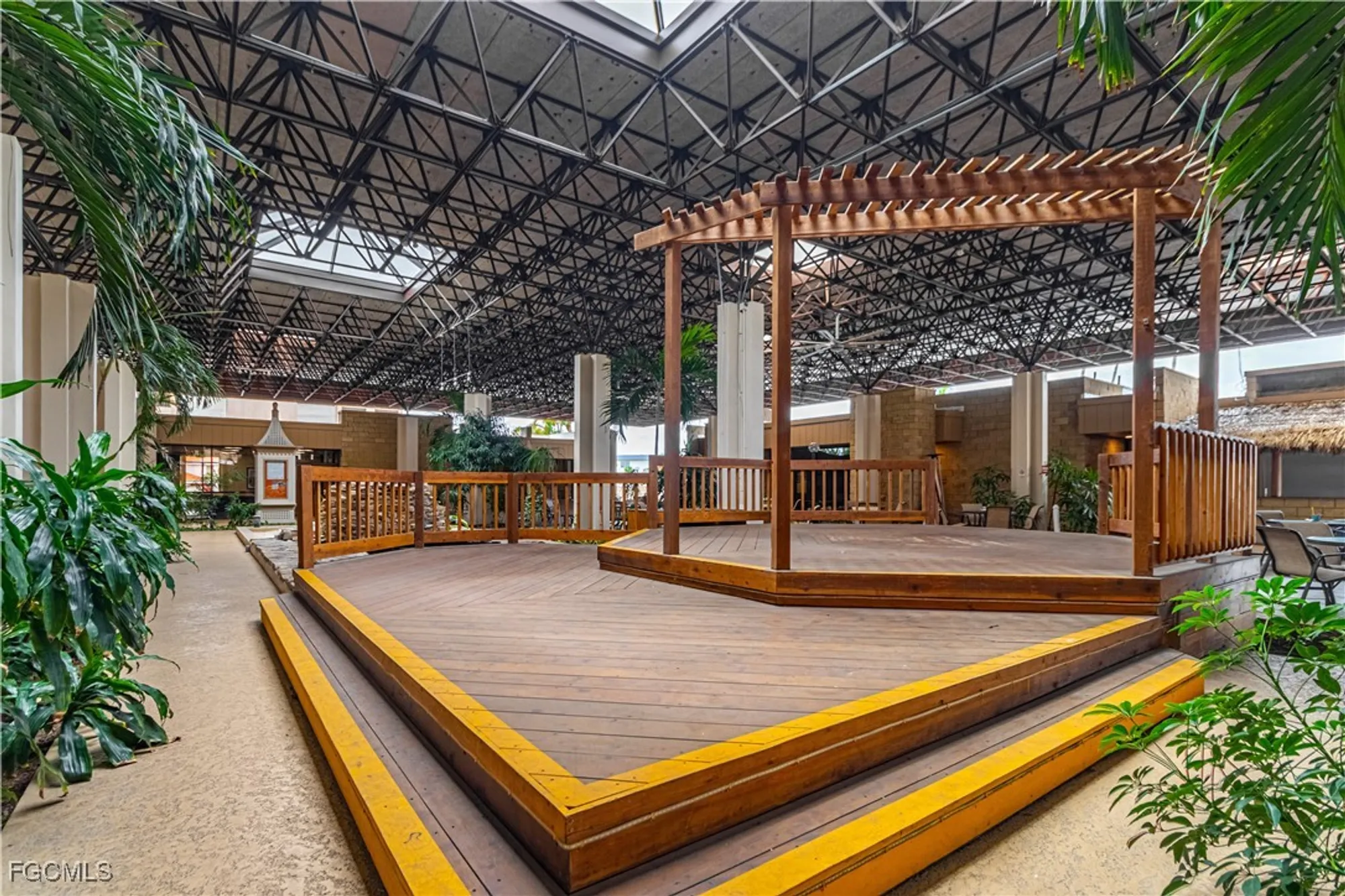 Property Slideshow image 23 of 42 | 1700 pine valley dr 208, Fort Myers, FL, 33907