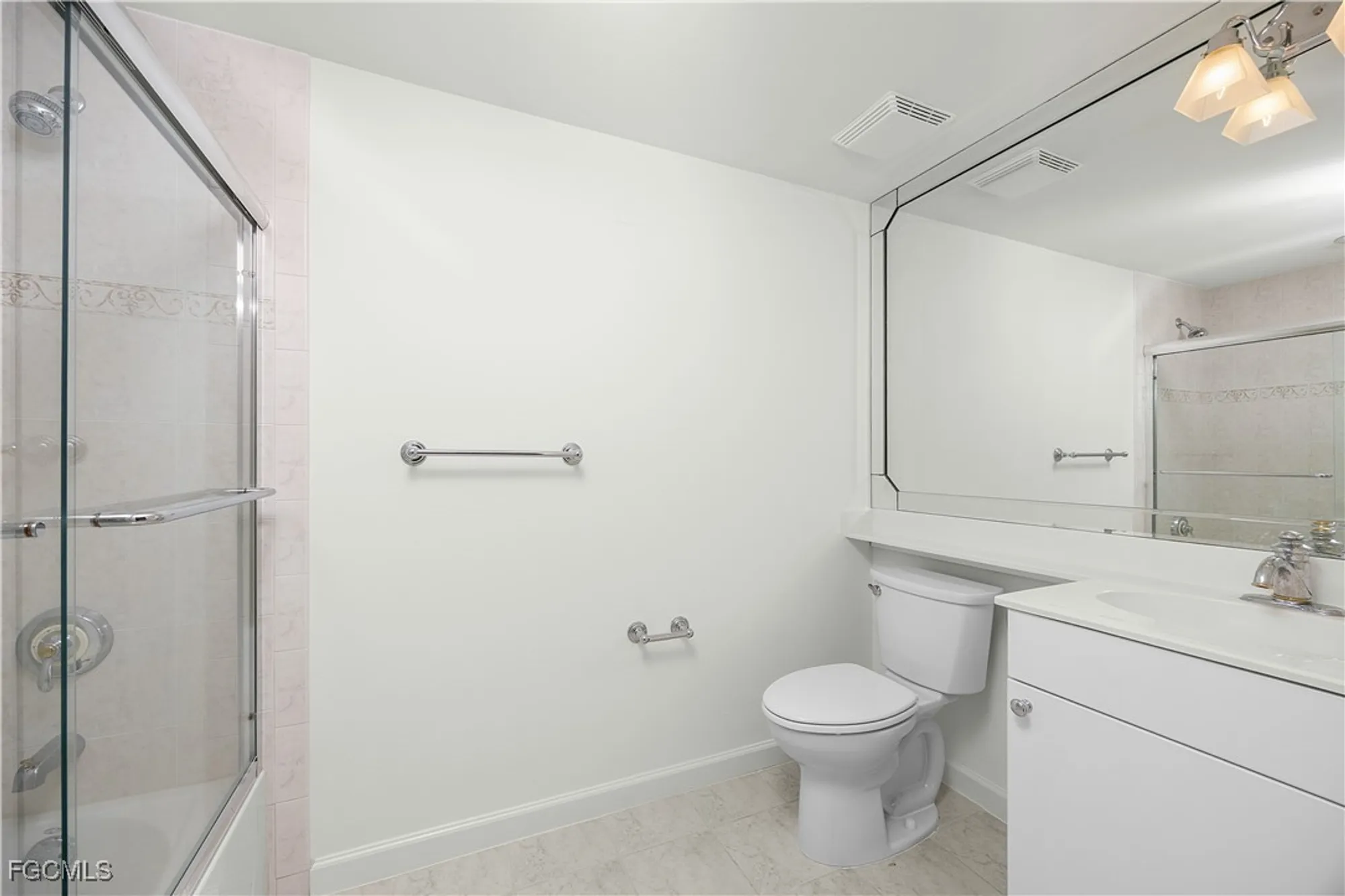 Property Slideshow image 7 of 29 | 14250 royal harbour ct unit 613, Fort Myers, FL, 33908