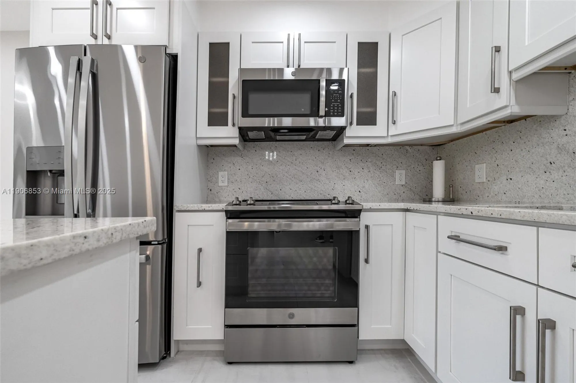 Property Slideshow image 3 of 22 | 102 upminster e unit e, Deerfield Beach, FL, 33442