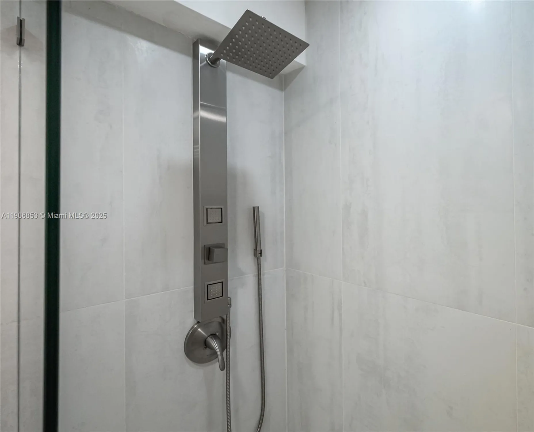 Property Slideshow image 9 of 22 | 102 upminster e unit e, Deerfield Beach, FL, 33442