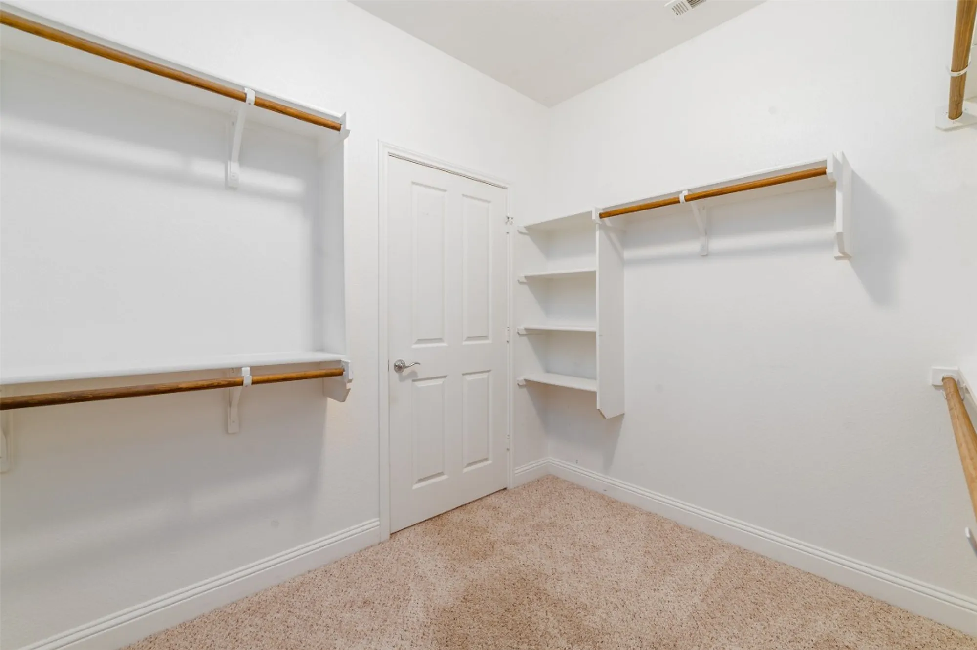 Property Slideshow image 20 of 29 | 902 dome peak ln, Georgetown, TX, 78633