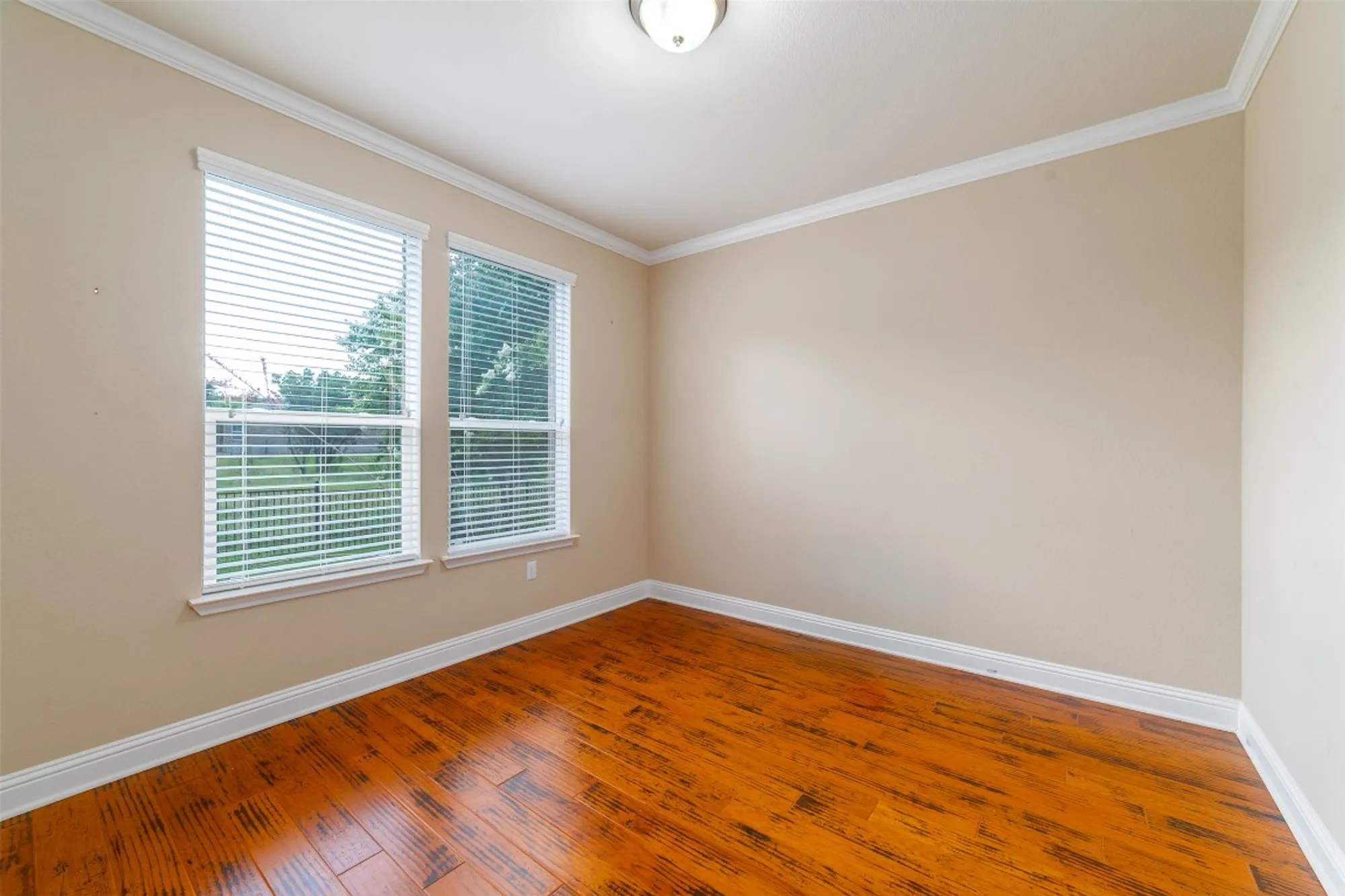 Property Slideshow image 8 of 29 | 902 dome peak ln, Georgetown, TX, 78633