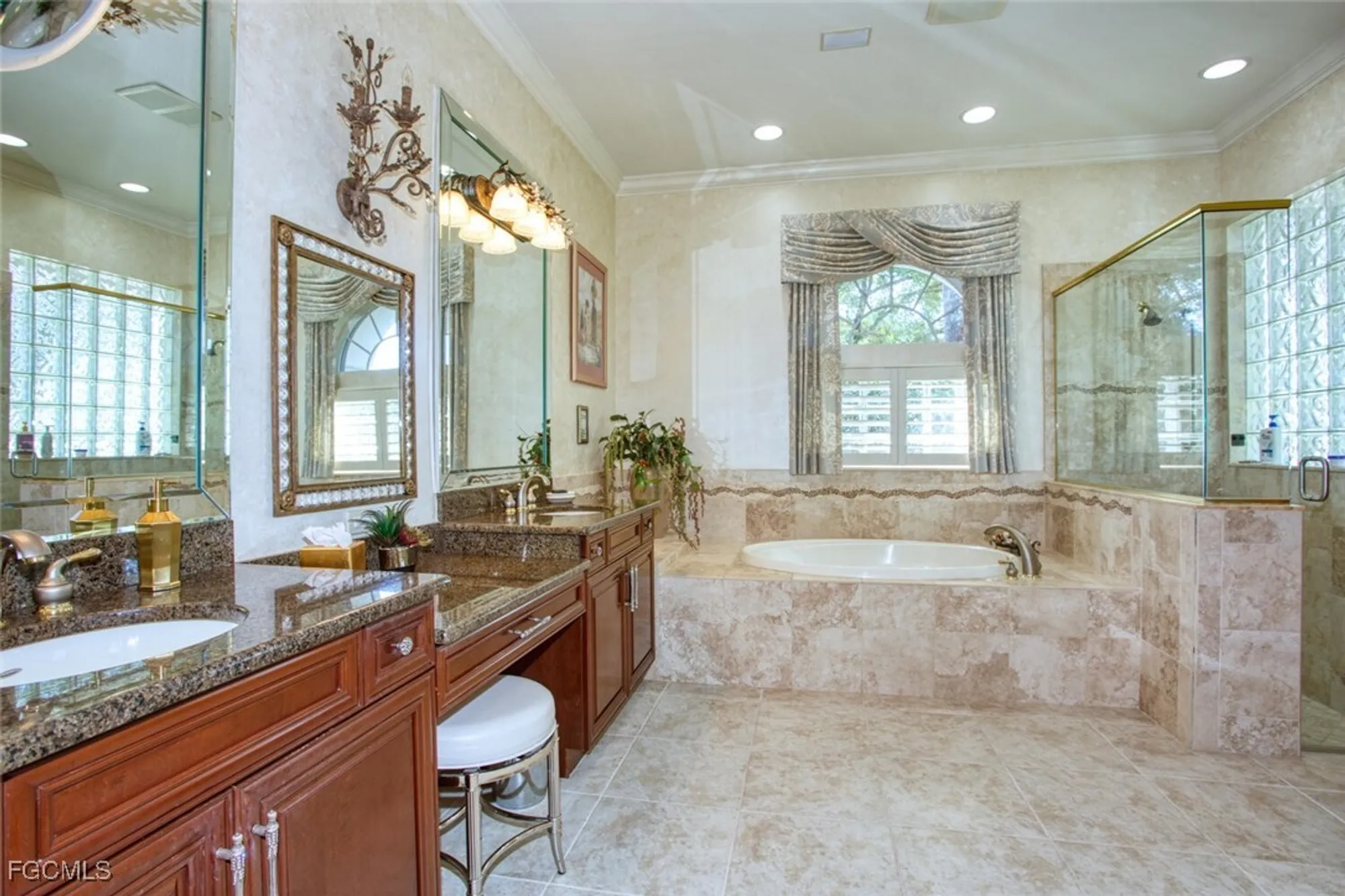 Property Slideshow image 12 of 50 | 11133 sierra palm ct, Fort Myers, FL, 33966