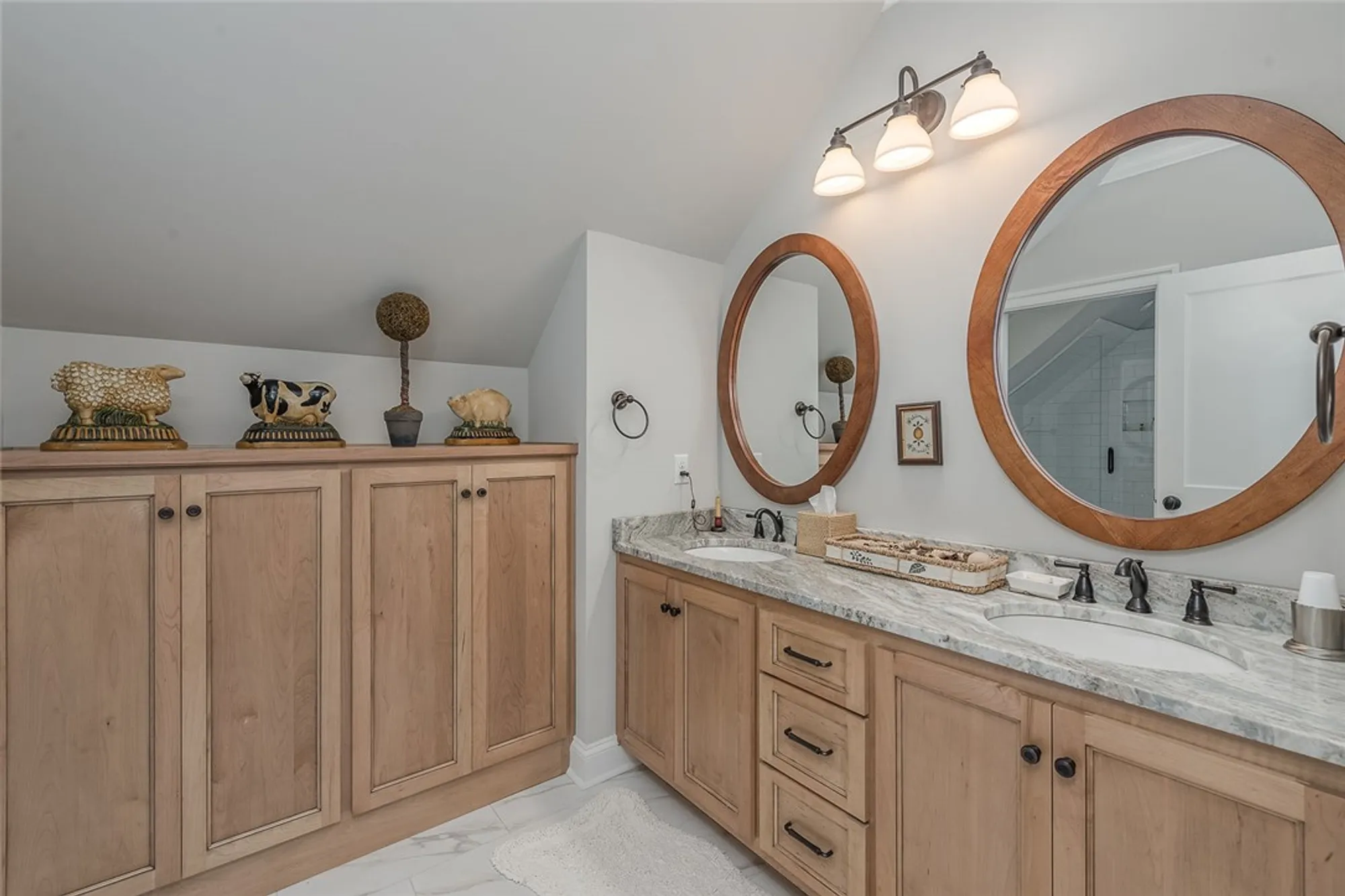 Property Slideshow image 43 of 50 | 3455 westport, Williamsburg, VA, 23188