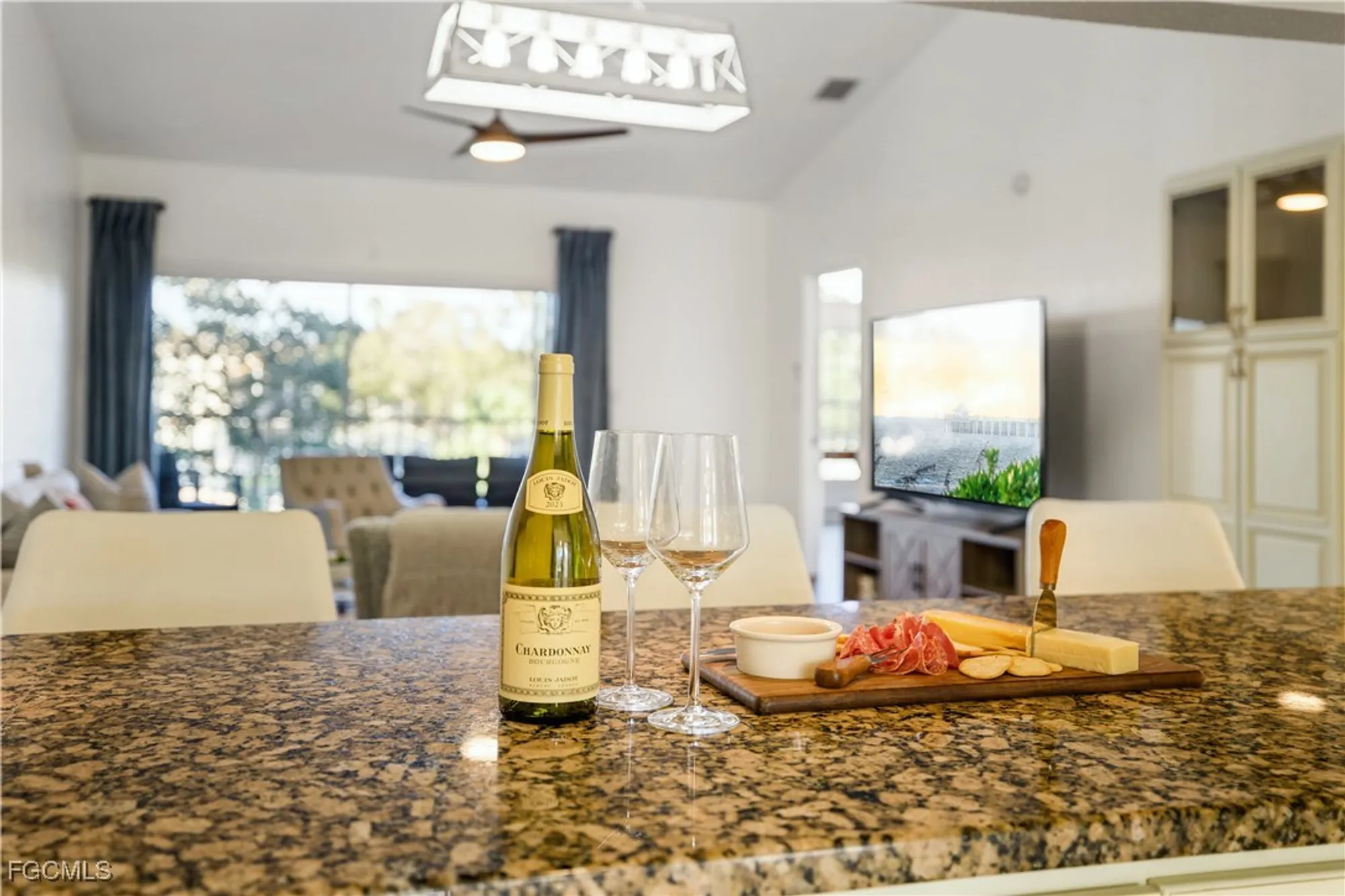 Property Slideshow image 11 of 42 | 6030 chardonnay ln apt 302, Naples, FL, 34119