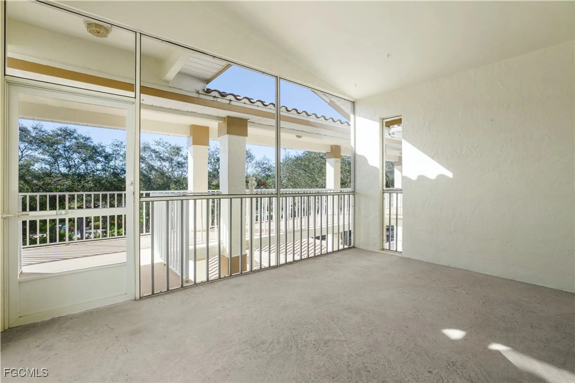 Property Slideshow image 35 of 42 | 6030 chardonnay ln apt 302, Naples, FL, 34119