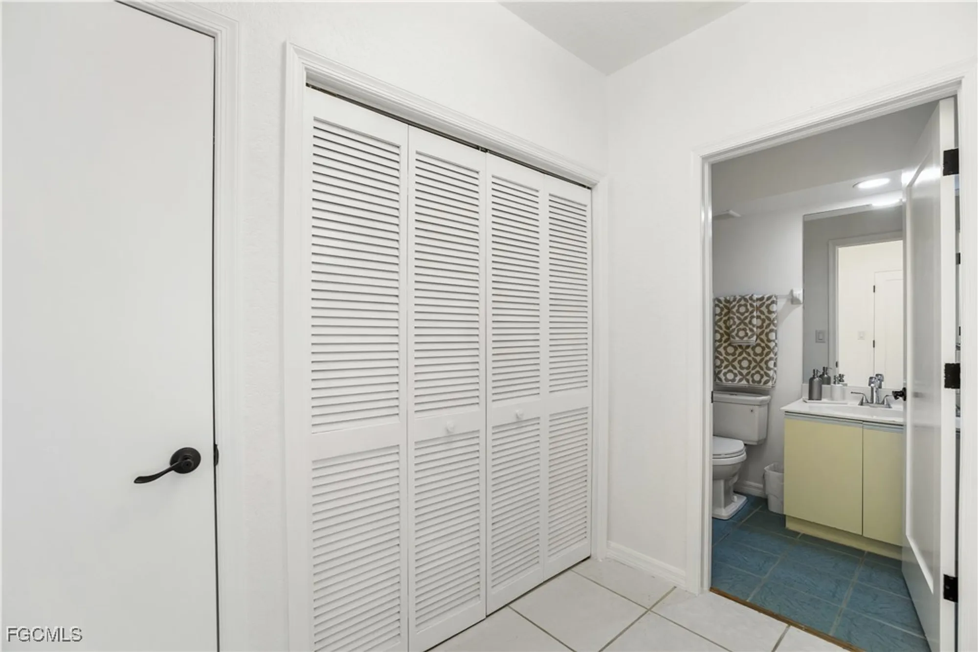 Property Slideshow image 30 of 42 | 6030 chardonnay ln apt 302, Naples, FL, 34119