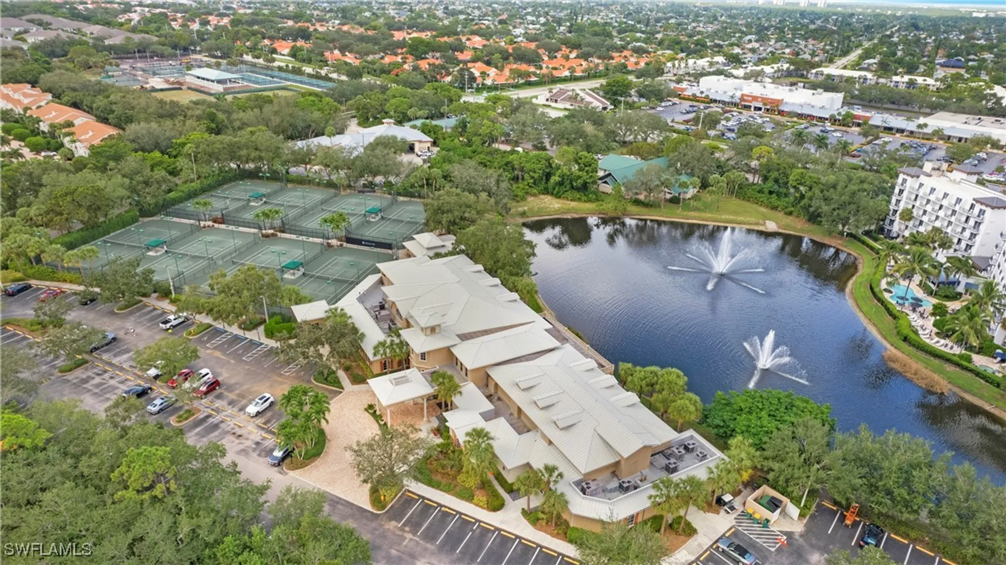 Property Slideshow image 34 of 40 | 8487 abbington cir # 1121, Naples, FL, 34108