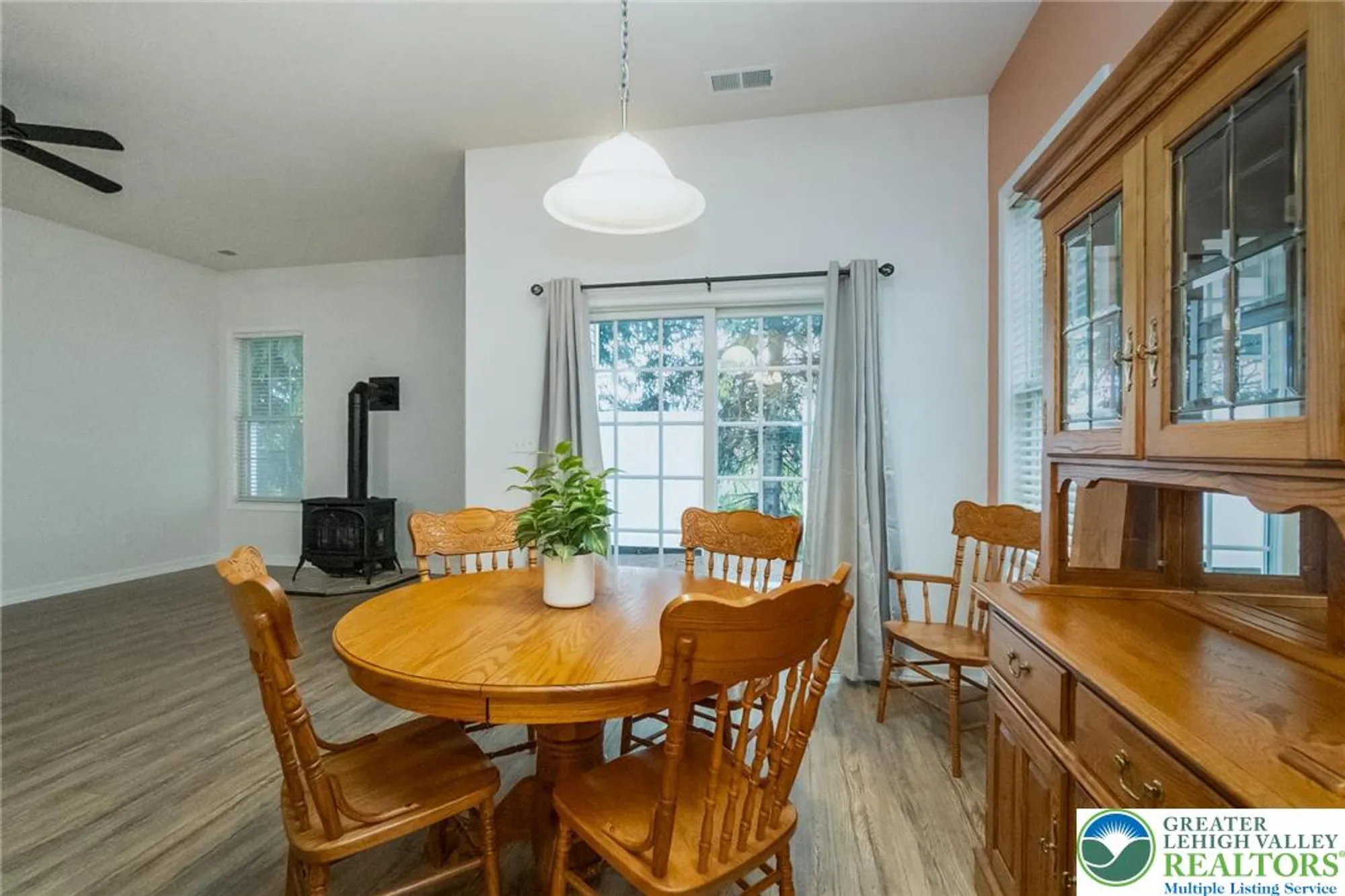 Property Slideshow image 17 of 54 | 5515 bayberry ln, Whitehall, PA, 18052