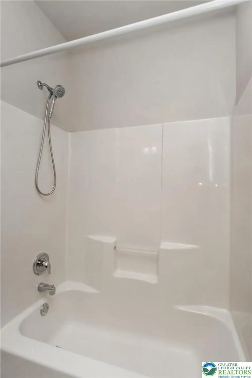 Property Slideshow image 39 of 54 | 5515 bayberry ln, Whitehall, PA, 18052