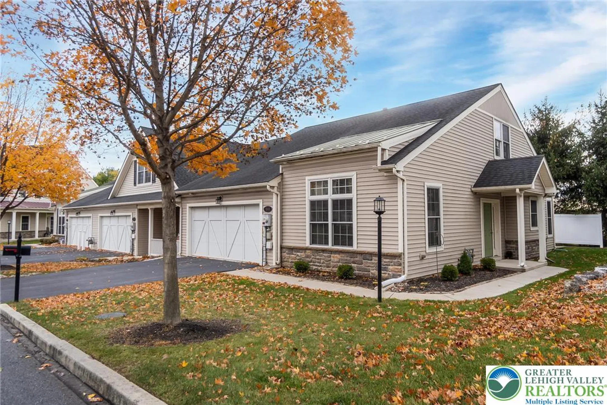 Property Slideshow image 4 of 54 | 5515 bayberry ln, Whitehall, PA, 18052