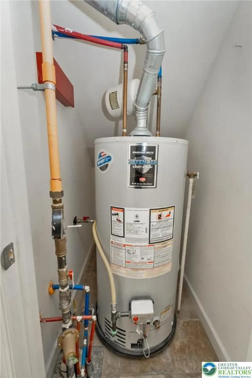 Property Slideshow image 41 of 54 | 5515 bayberry ln, Whitehall, PA, 18052