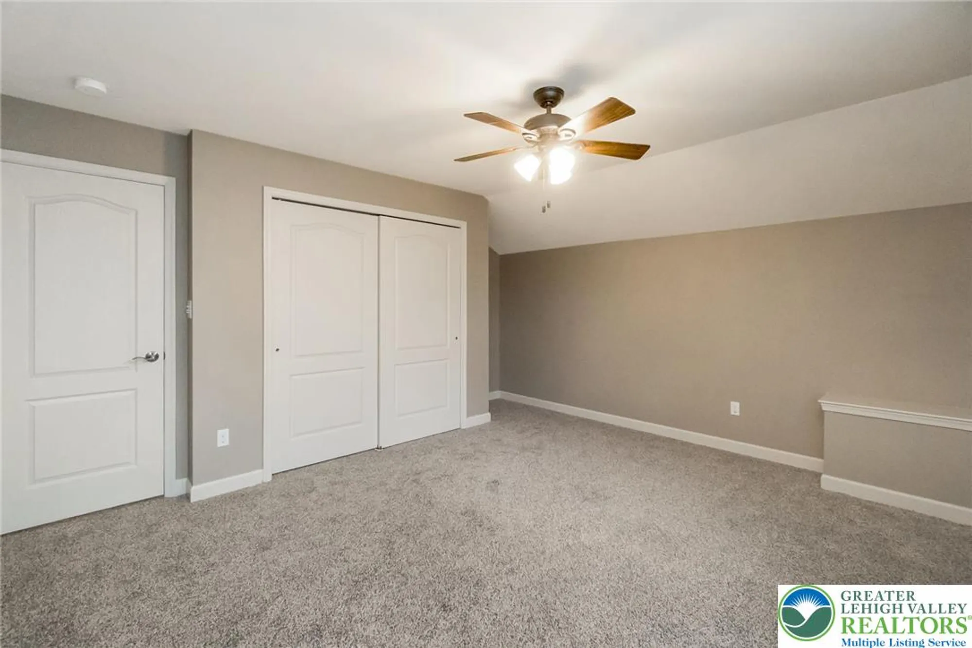 Property Slideshow image 43 of 54 | 5515 bayberry ln, Whitehall, PA, 18052