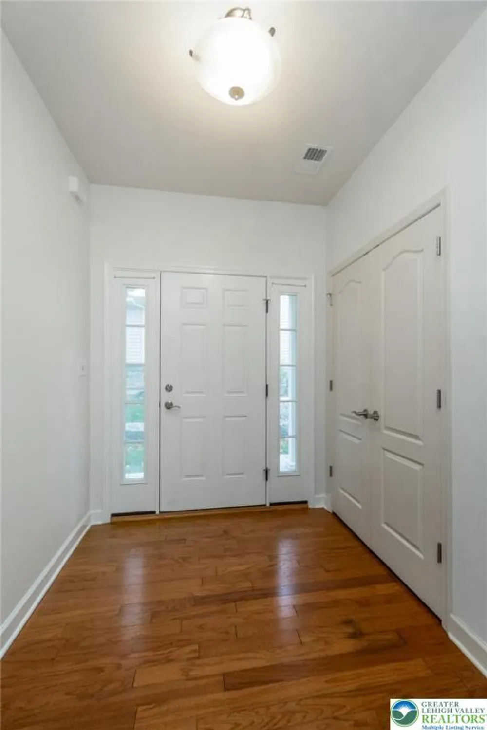 Property Slideshow image 9 of 54 | 5515 bayberry ln, Whitehall, PA, 18052