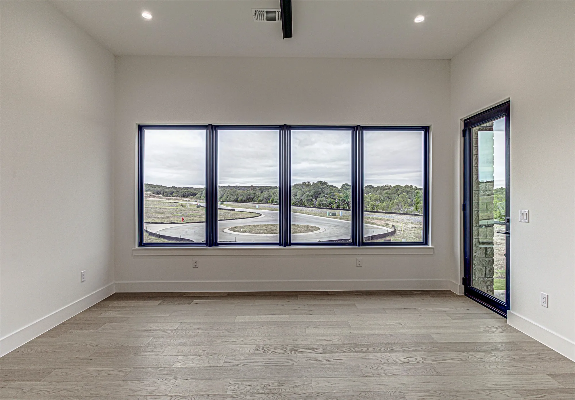 Property Slideshow image 26 of 37 | 101 manciano dr, Horseshoe Bay, TX, 78657