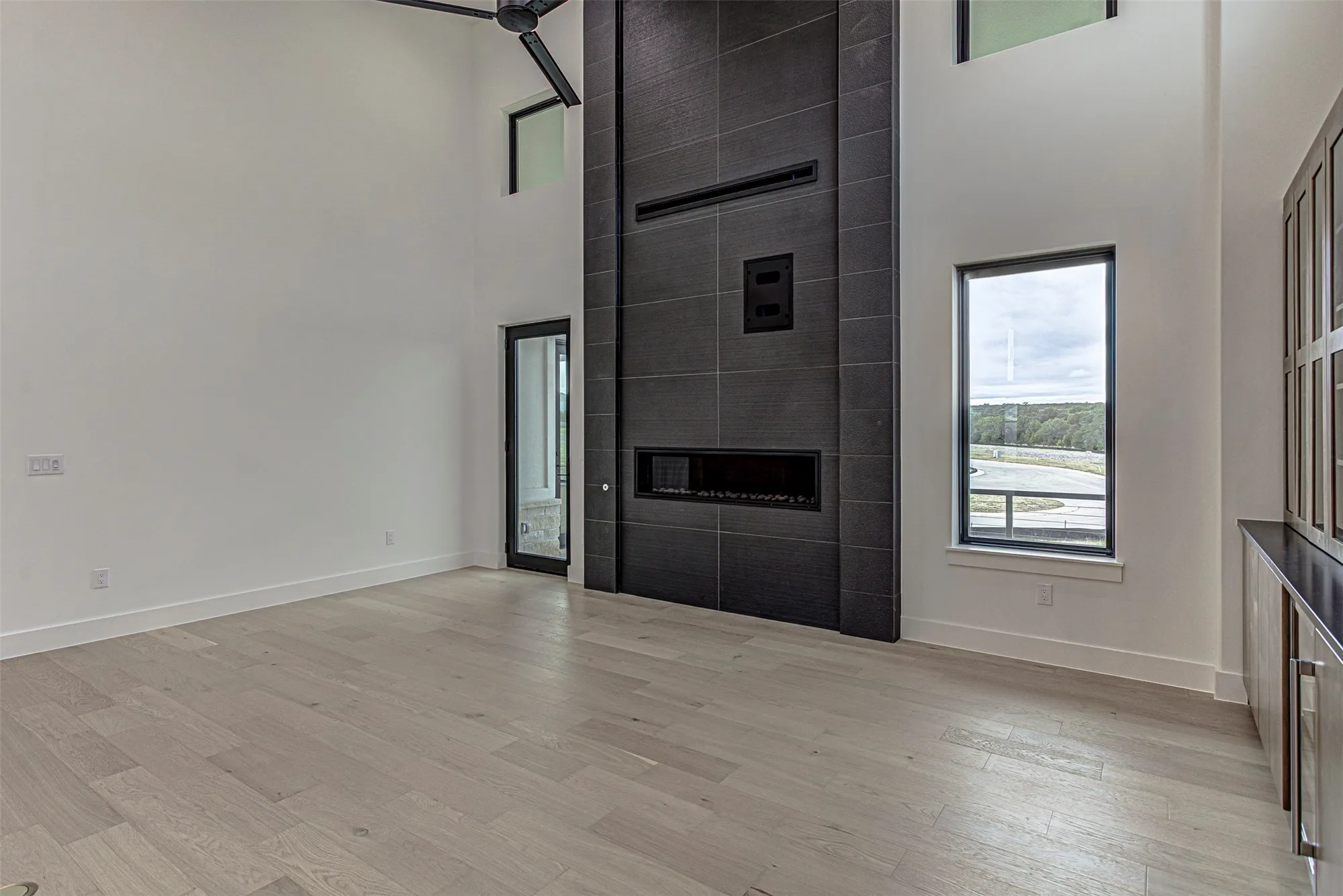 Property Slideshow image 23 of 37 | 101 manciano dr, Horseshoe Bay, TX, 78657