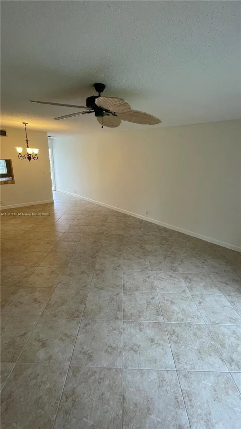 Property Slideshow image 10 of 23 | 110 lake meryl dr apt 216, West Palm Beach, FL, 33411