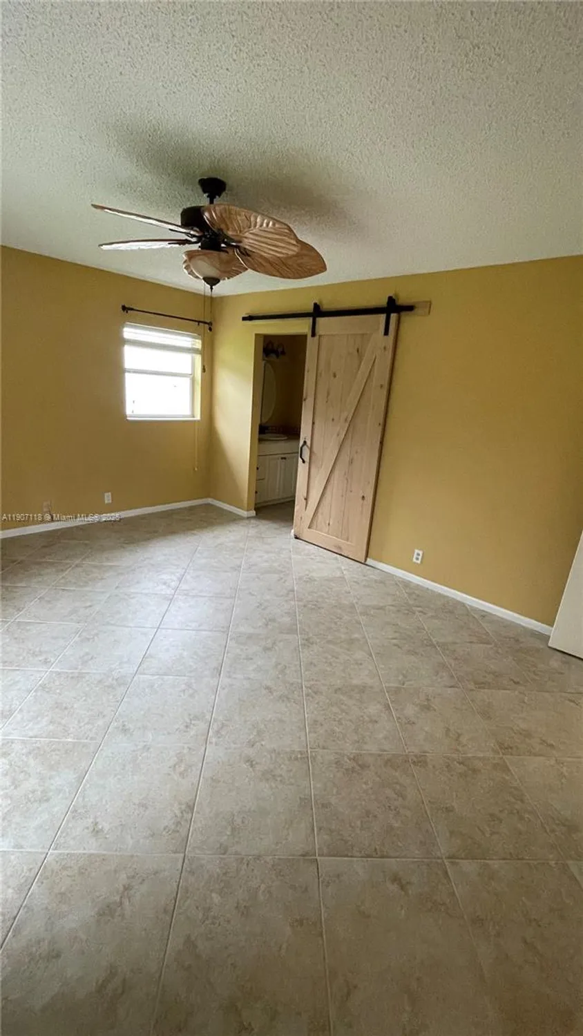 Property Slideshow image 13 of 23 | 110 lake meryl dr apt 216, West Palm Beach, FL, 33411