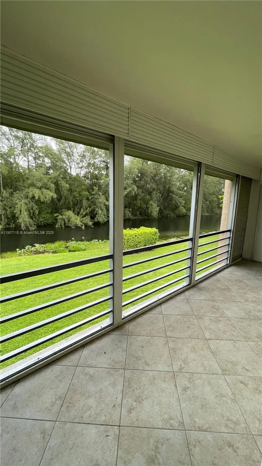 Property Slideshow image 22 of 23 | 110 lake meryl dr apt 216, West Palm Beach, FL, 33411