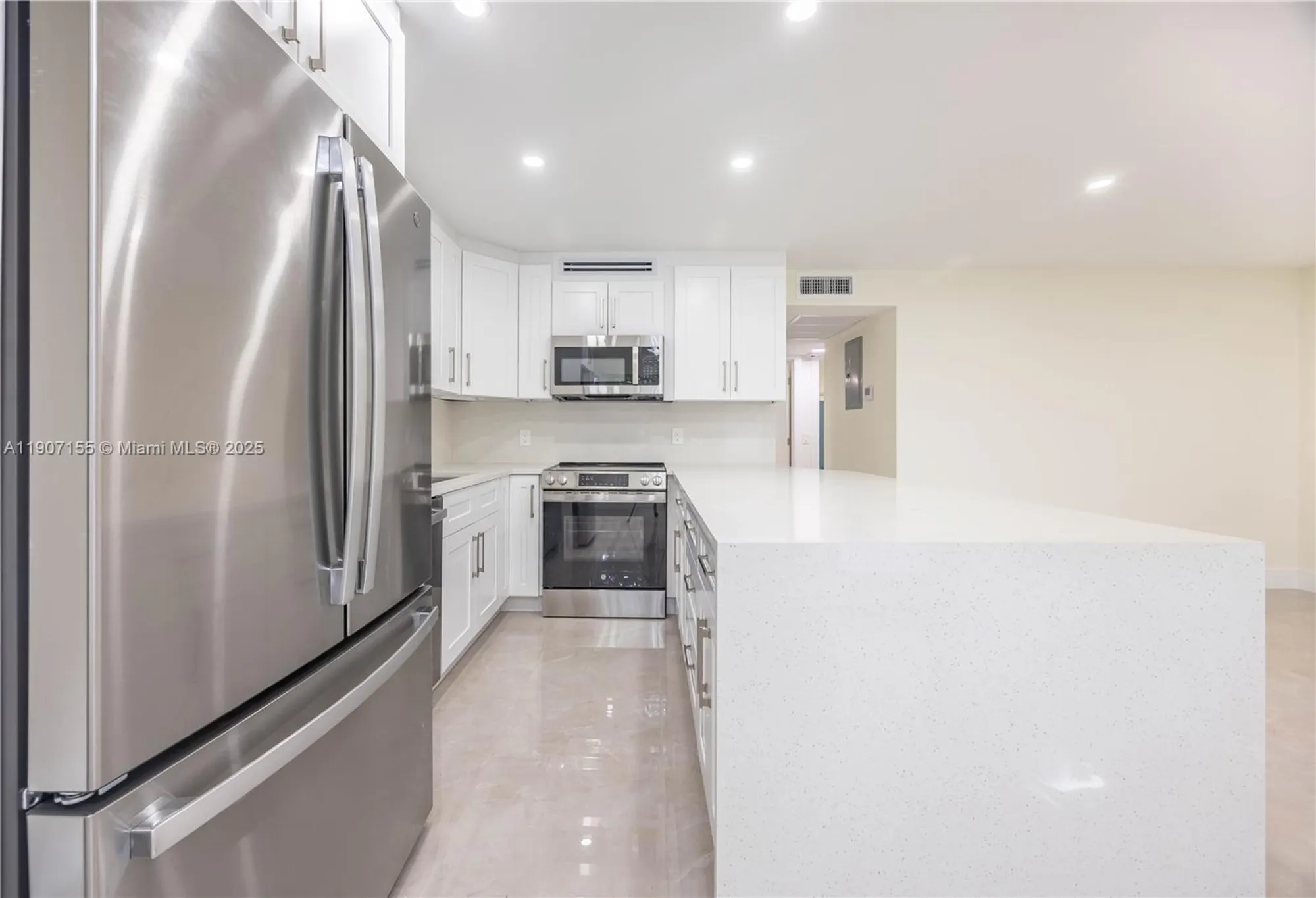 Property Slideshow image 7 of 23 | 211 durham e unit e, Deerfield Beach, FL, 33442