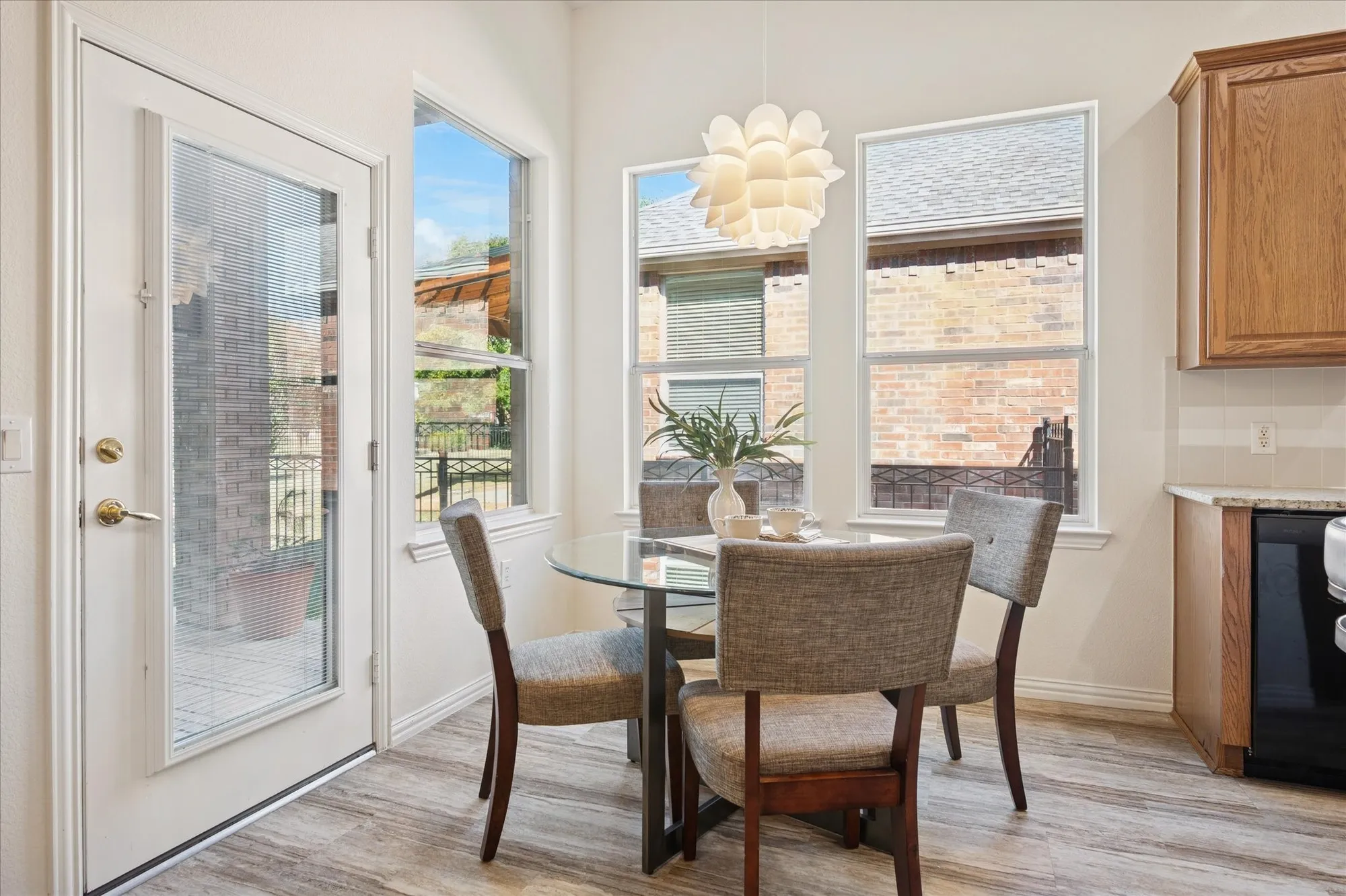 Property Slideshow image 11 of 23 | 351 rio bravo dr, Fairview, TX, 75069