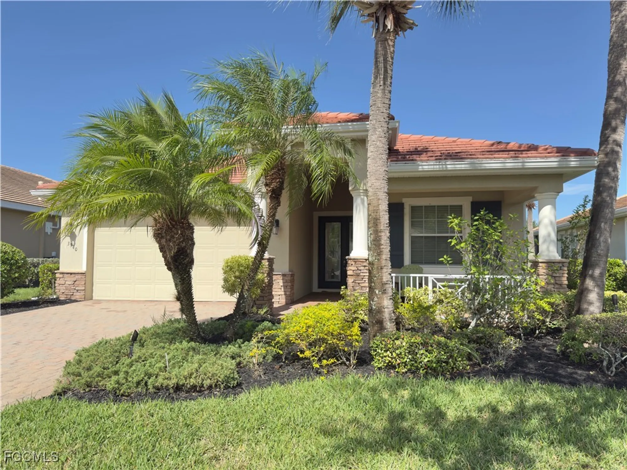 Property Slideshow image 1 of 43 | 3940 otter bend cir, Fort Myers, FL, 33905