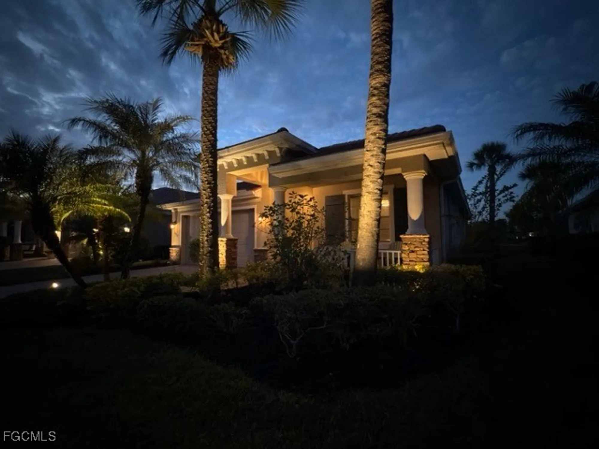 Property Slideshow image 10 of 43 | 3940 otter bend cir, Fort Myers, FL, 33905