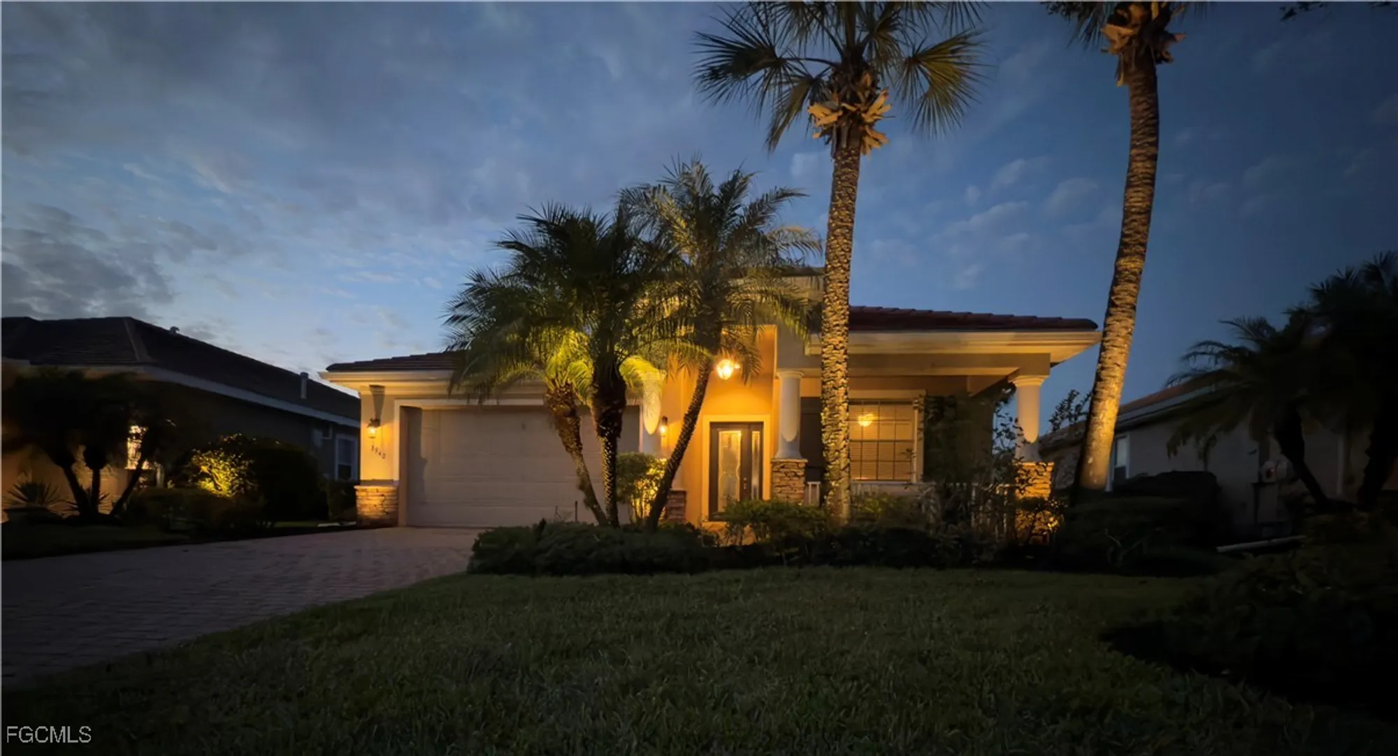 Property Slideshow image 9 of 43 | 3940 otter bend cir, Fort Myers, FL, 33905