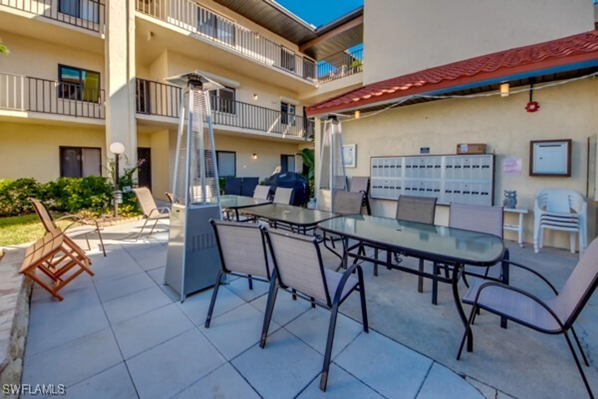 Property Slideshow image 23 of 46 | 11110 caravel cir apt 205, Fort Myers, FL, 33908