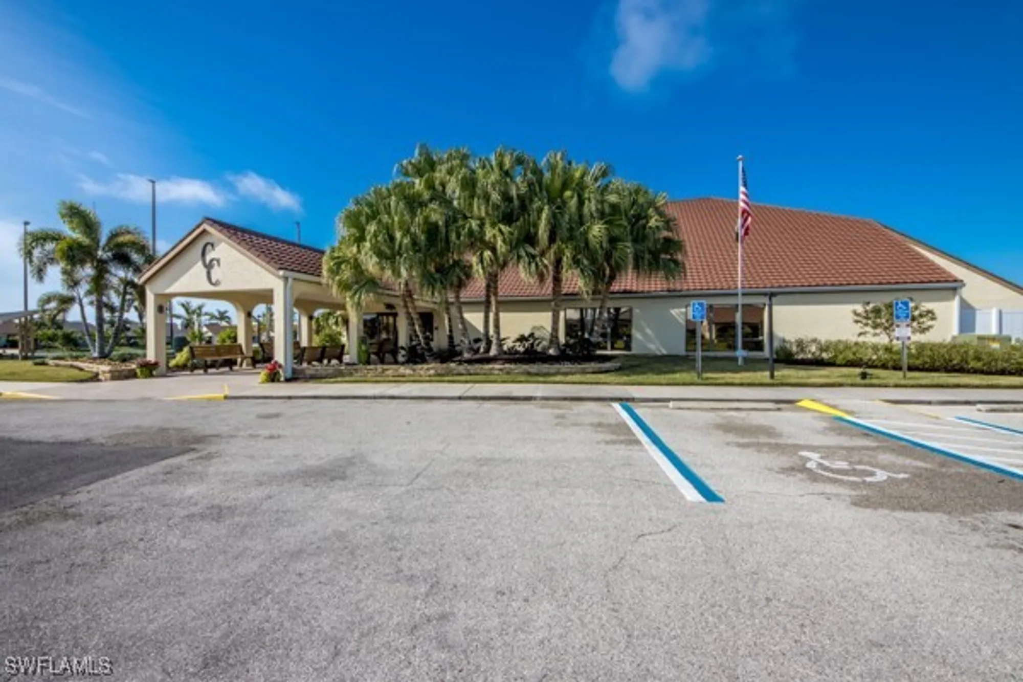 Property Slideshow image 33 of 46 | 11110 caravel cir apt 205, Fort Myers, FL, 33908