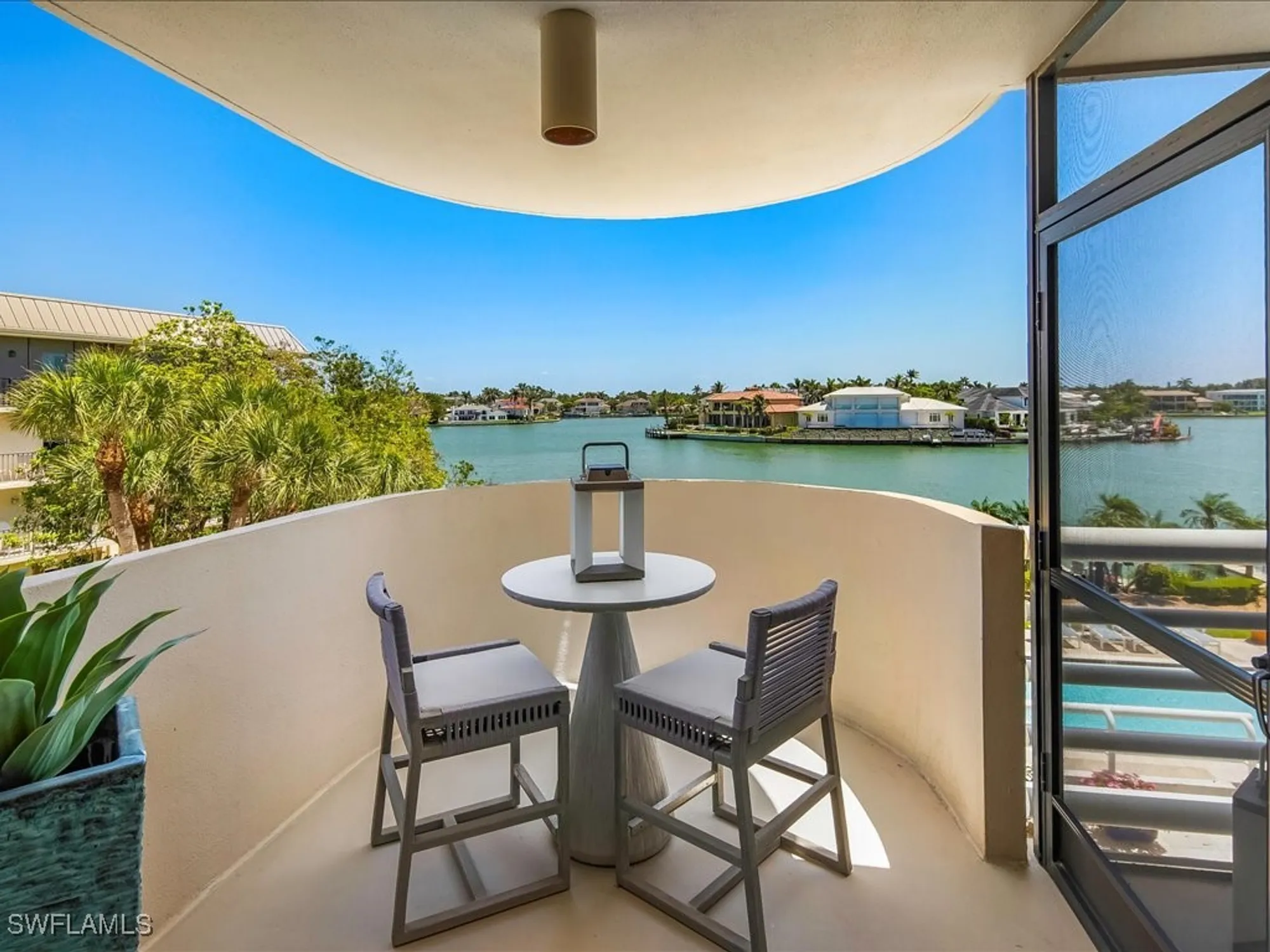 Property Slideshow image 15 of 42 | 3100 gulf shore blvd n apt 201, Naples, FL, 34103