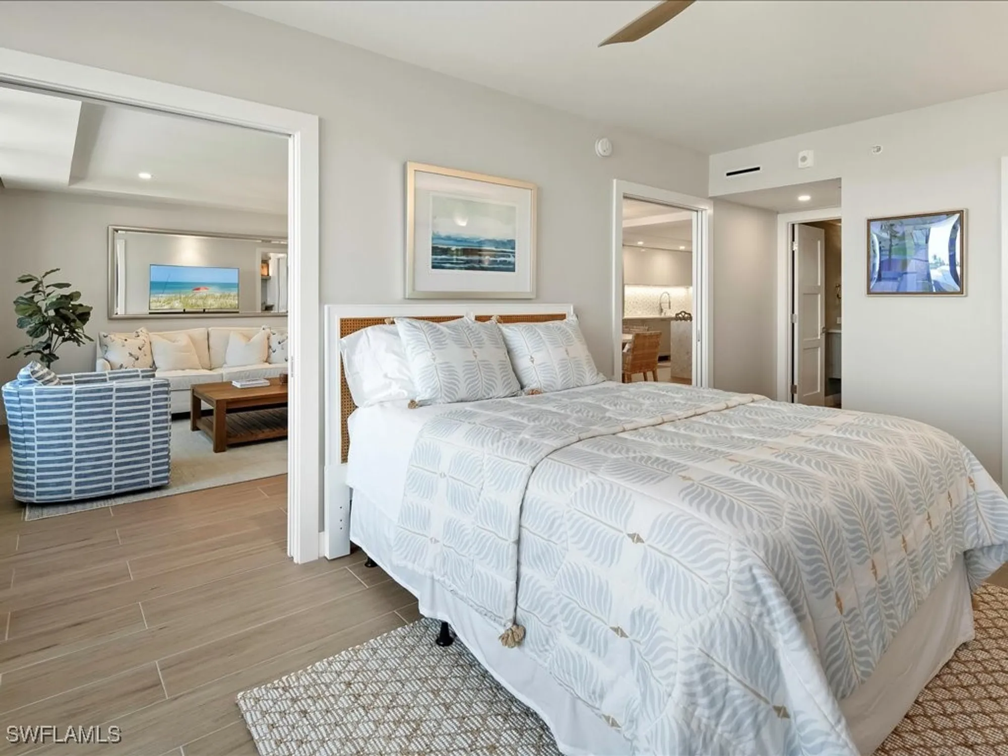 Property Slideshow image 19 of 42 | 3100 gulf shore blvd n apt 201, Naples, FL, 34103