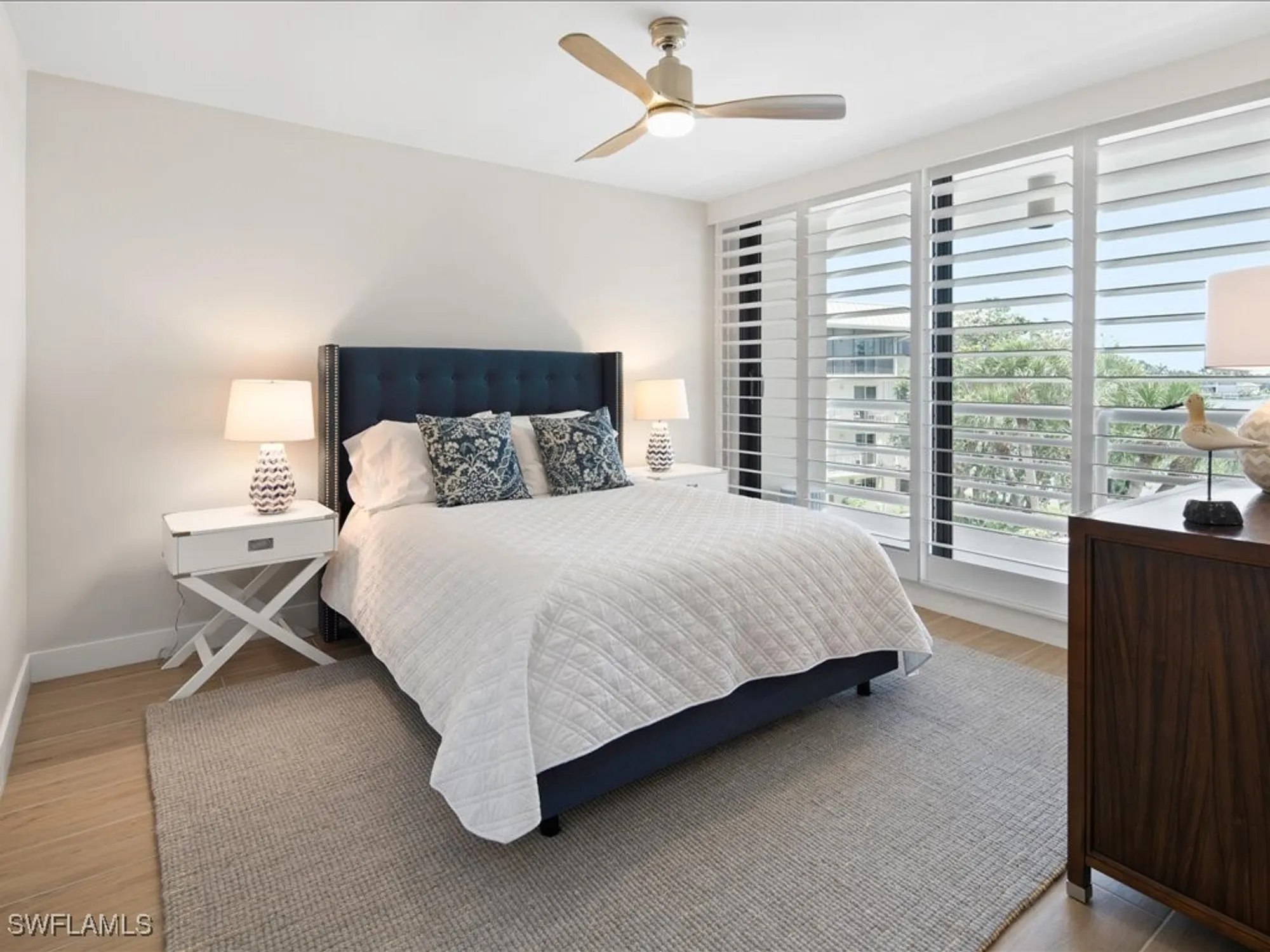 Property Slideshow image 12 of 42 | 3100 gulf shore blvd n apt 201, Naples, FL, 34103