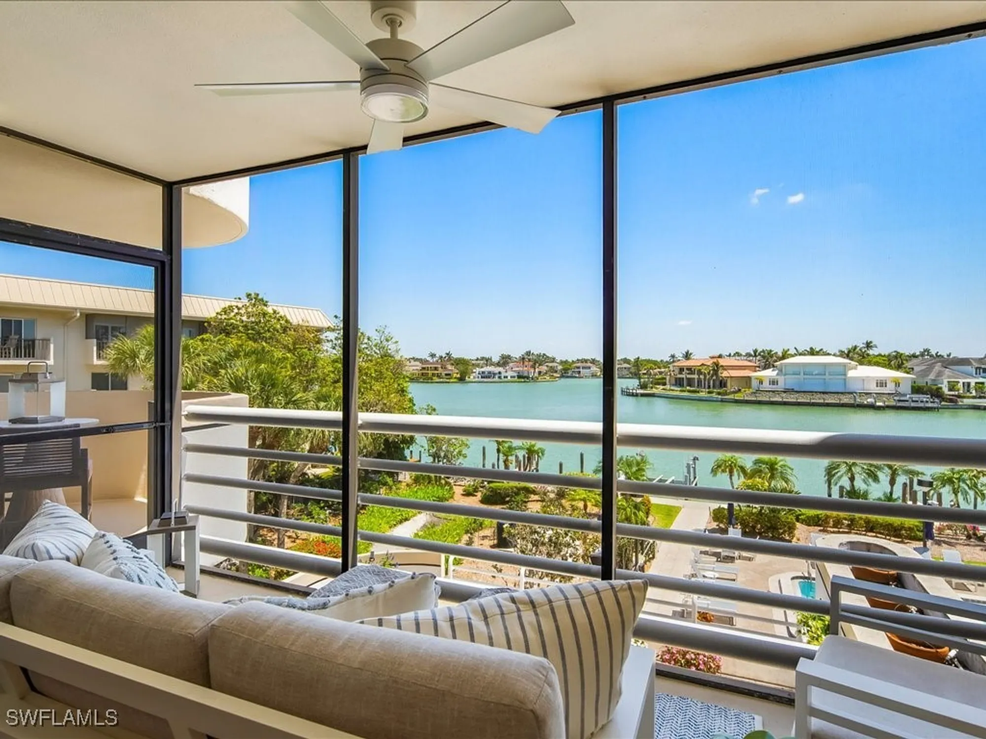 Property Slideshow image 13 of 42 | 3100 gulf shore blvd n apt 201, Naples, FL, 34103