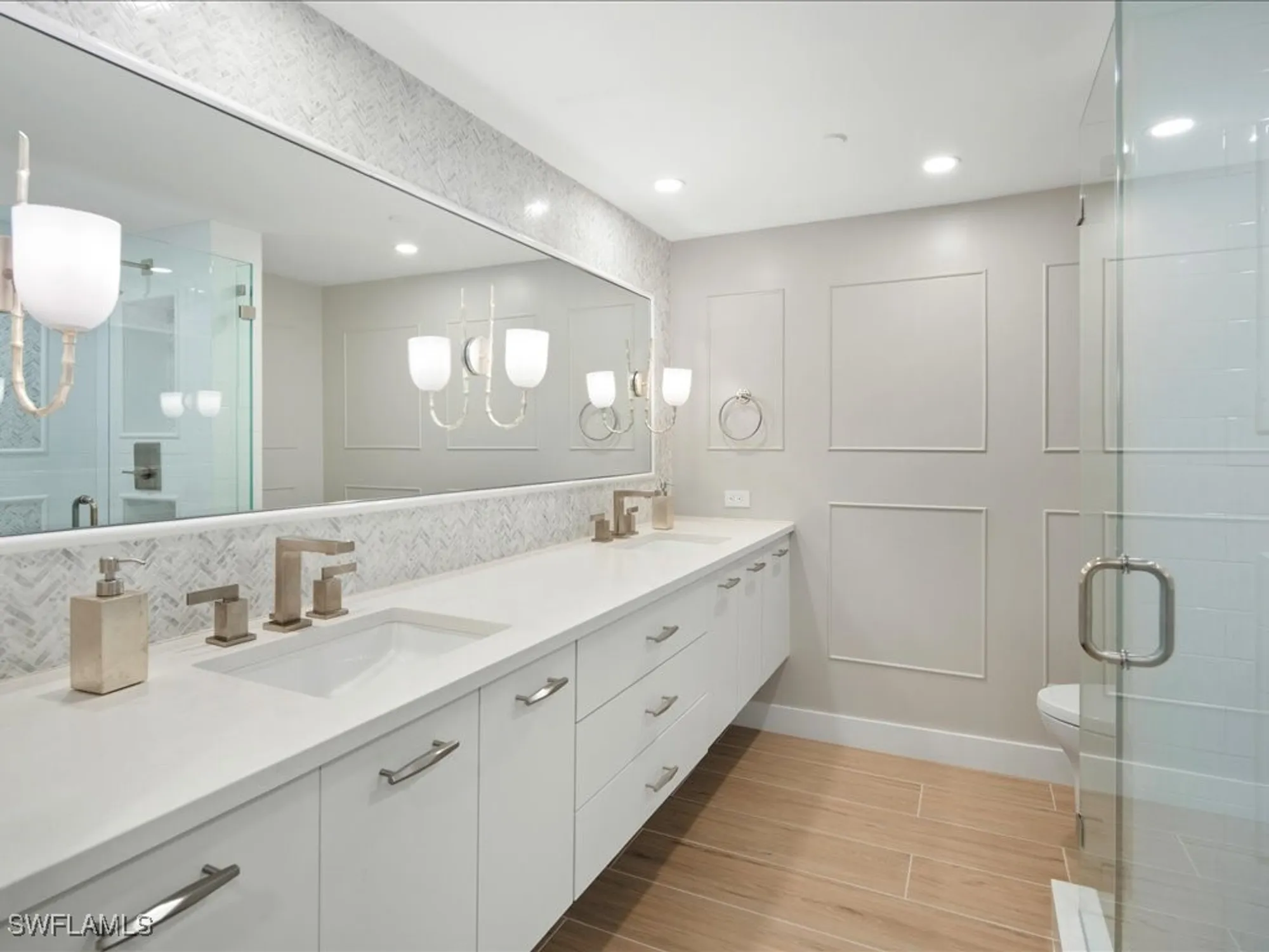 Property Slideshow image 24 of 42 | 3100 gulf shore blvd n apt 201, Naples, FL, 34103