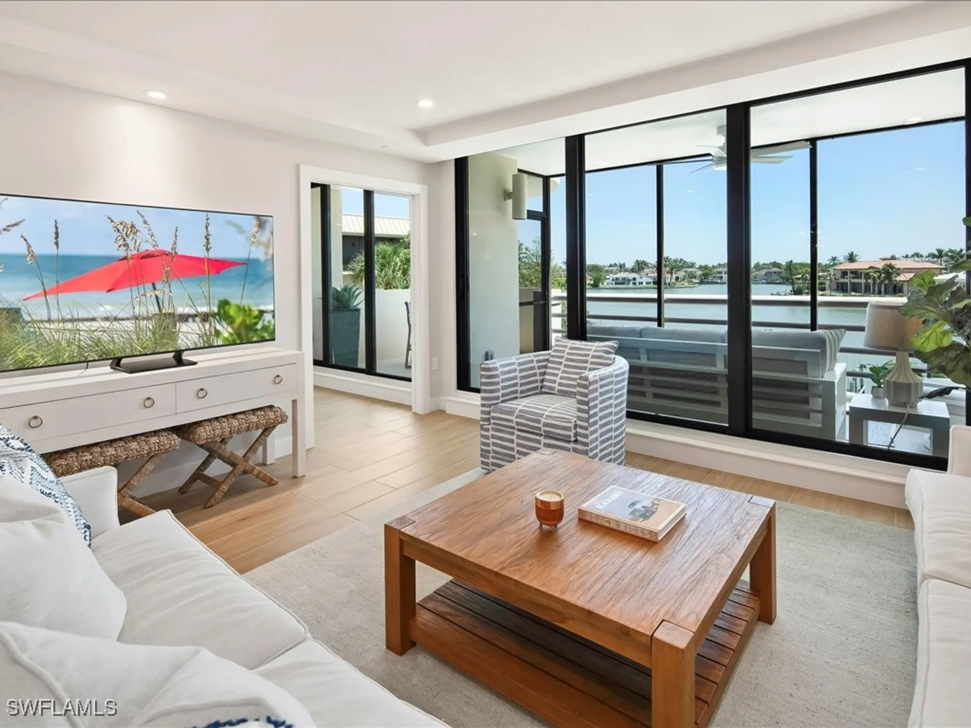 Property Slideshow image 7 of 42 | 3100 gulf shore blvd n apt 201, Naples, FL, 34103