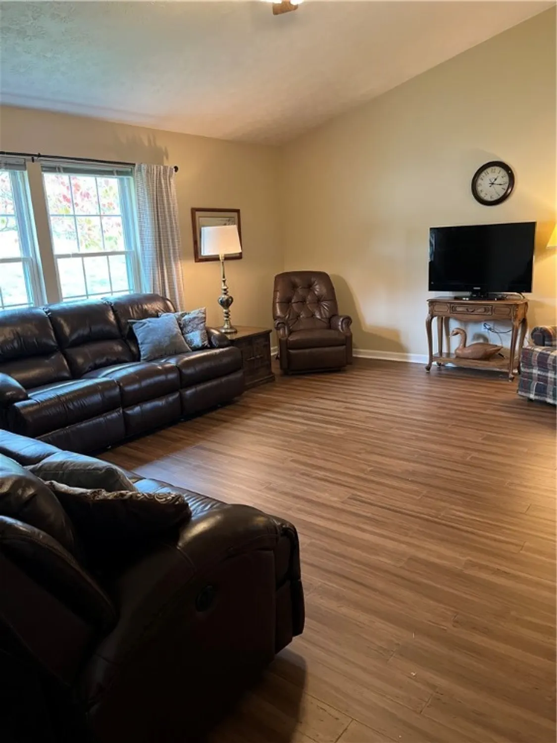 Property Slideshow image 5 of 39 | 50 blueberry ln, Wexford, PA, 15090