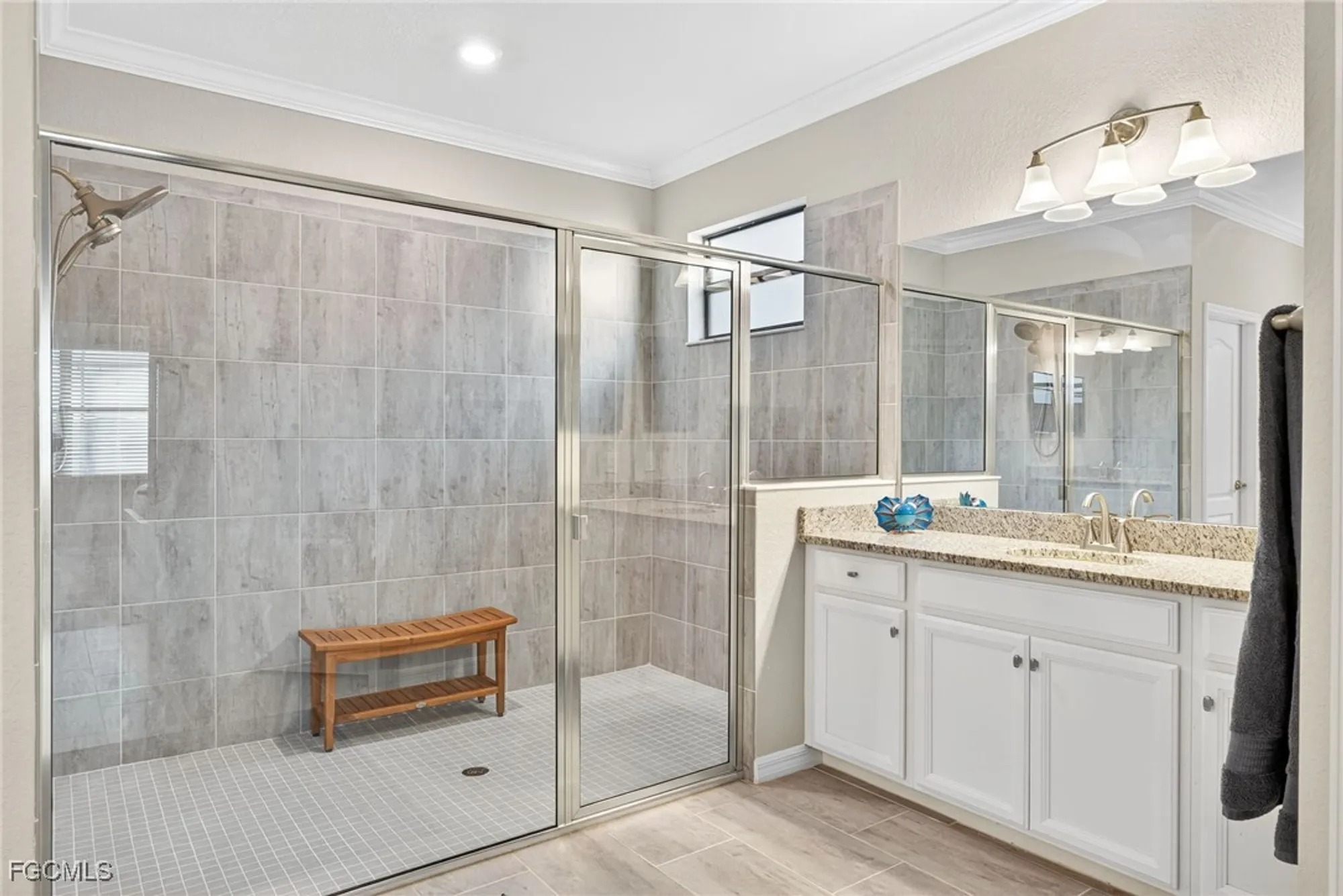 Property Slideshow image 15 of 45 | 11938 bay oak dr, Fort Myers, FL, 33913