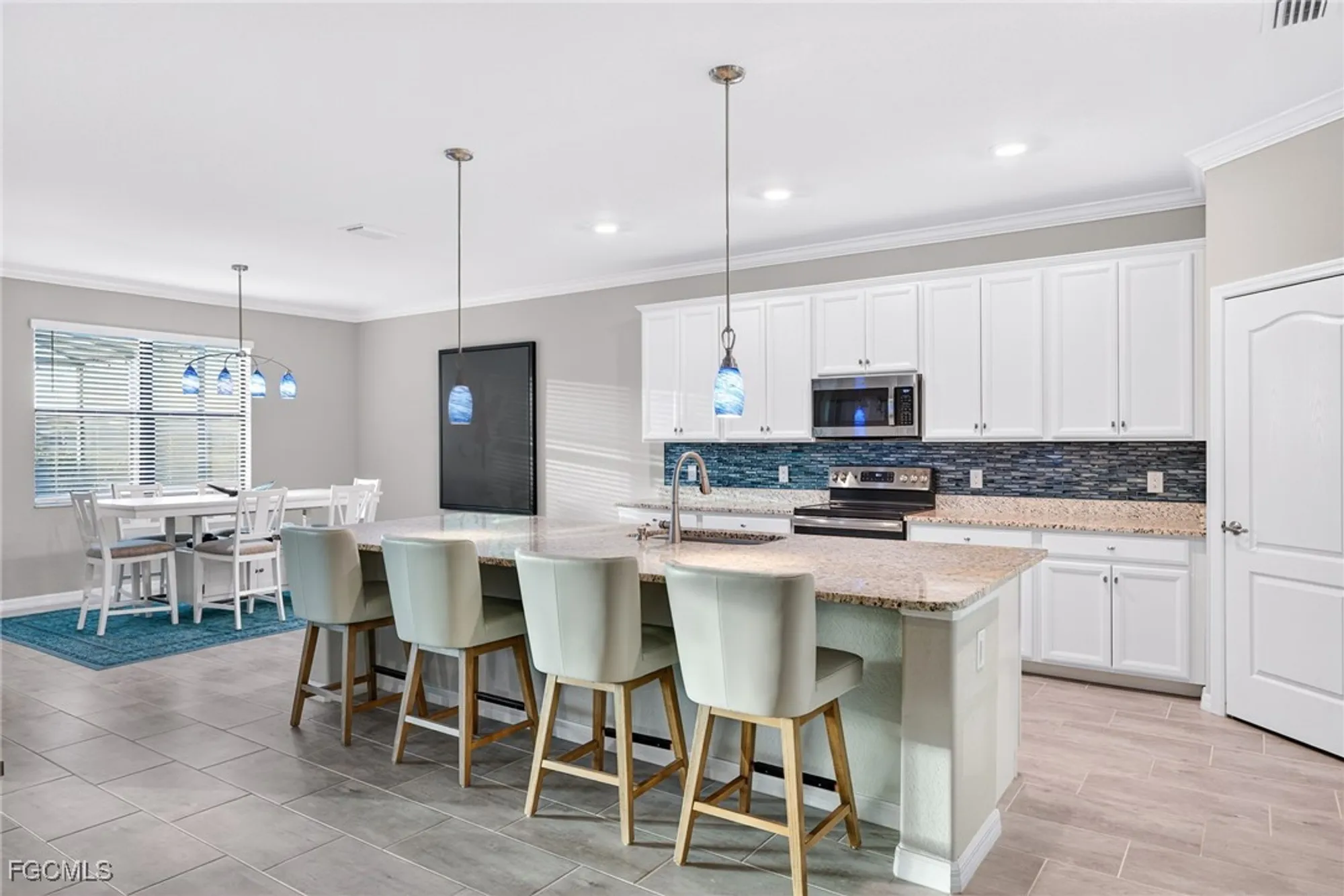 Property Slideshow image 10 of 45 | 11938 bay oak dr, Fort Myers, FL, 33913